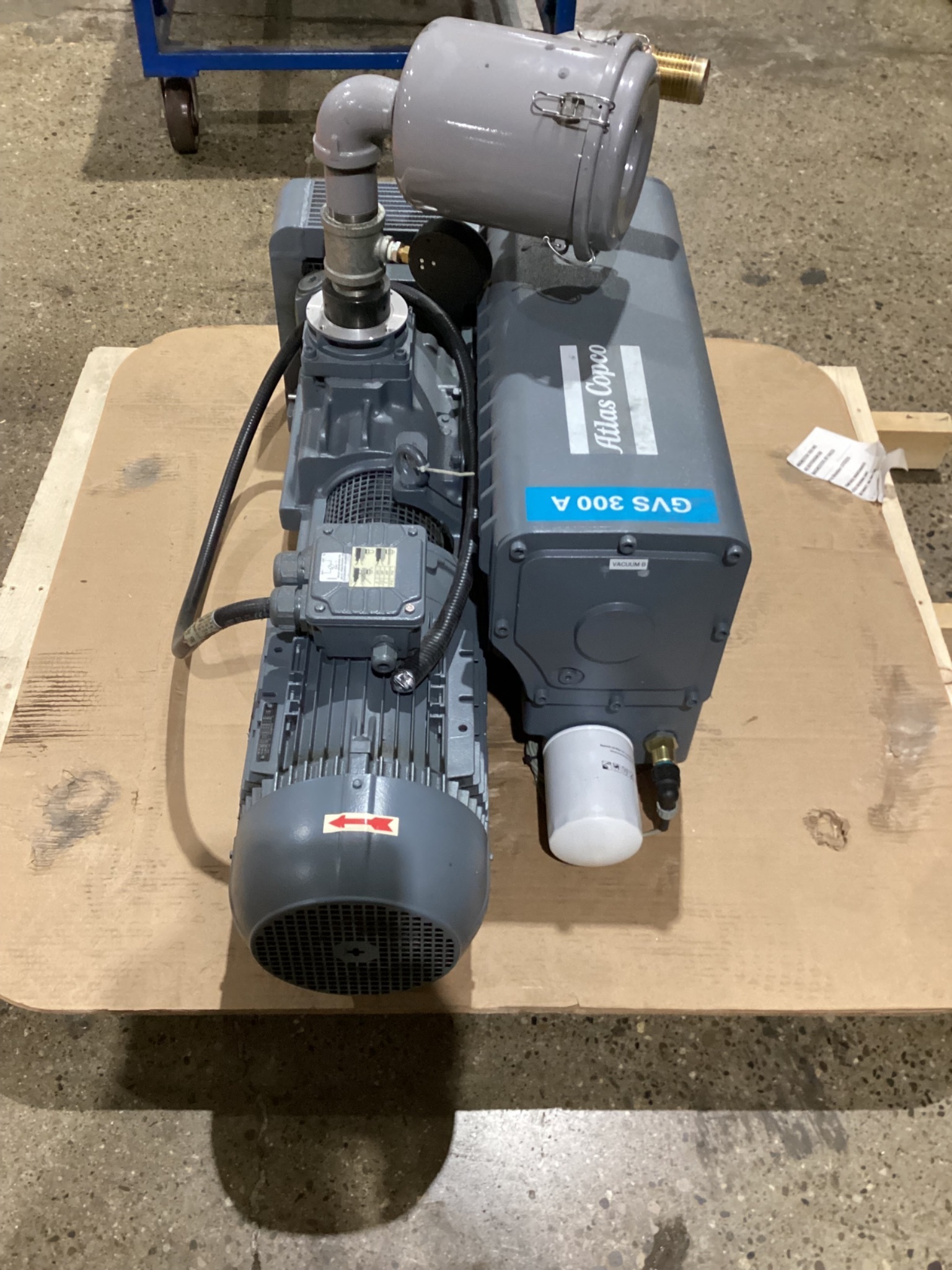 ATLAS COPCO GVS300A-3002615031 VACUUM PUMP WITH MOTOR USED, 2021 2