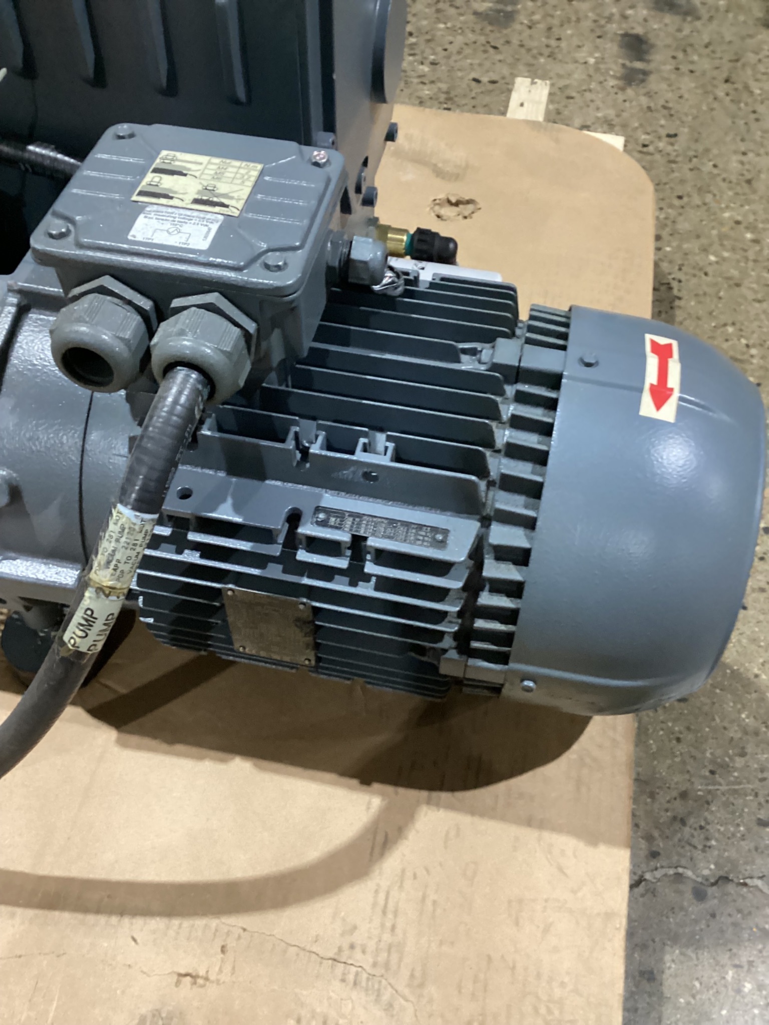 ATLAS COPCO GVS300A-3002615031 VACUUM PUMP WITH MOTOR USED, 2021 7