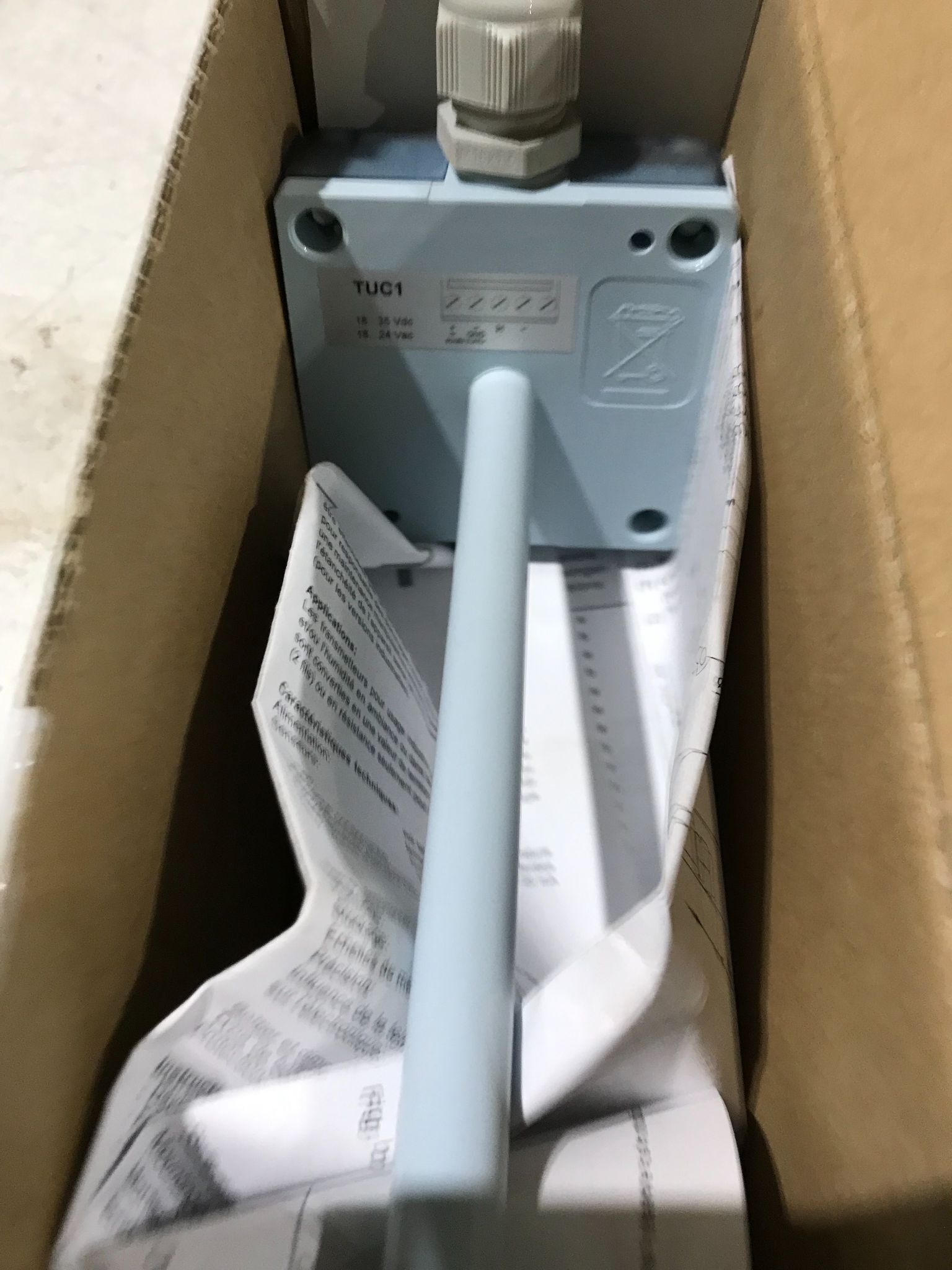 INDUSTRIE TECHNIK SENSOR TAC1 NEW IN BOX 2