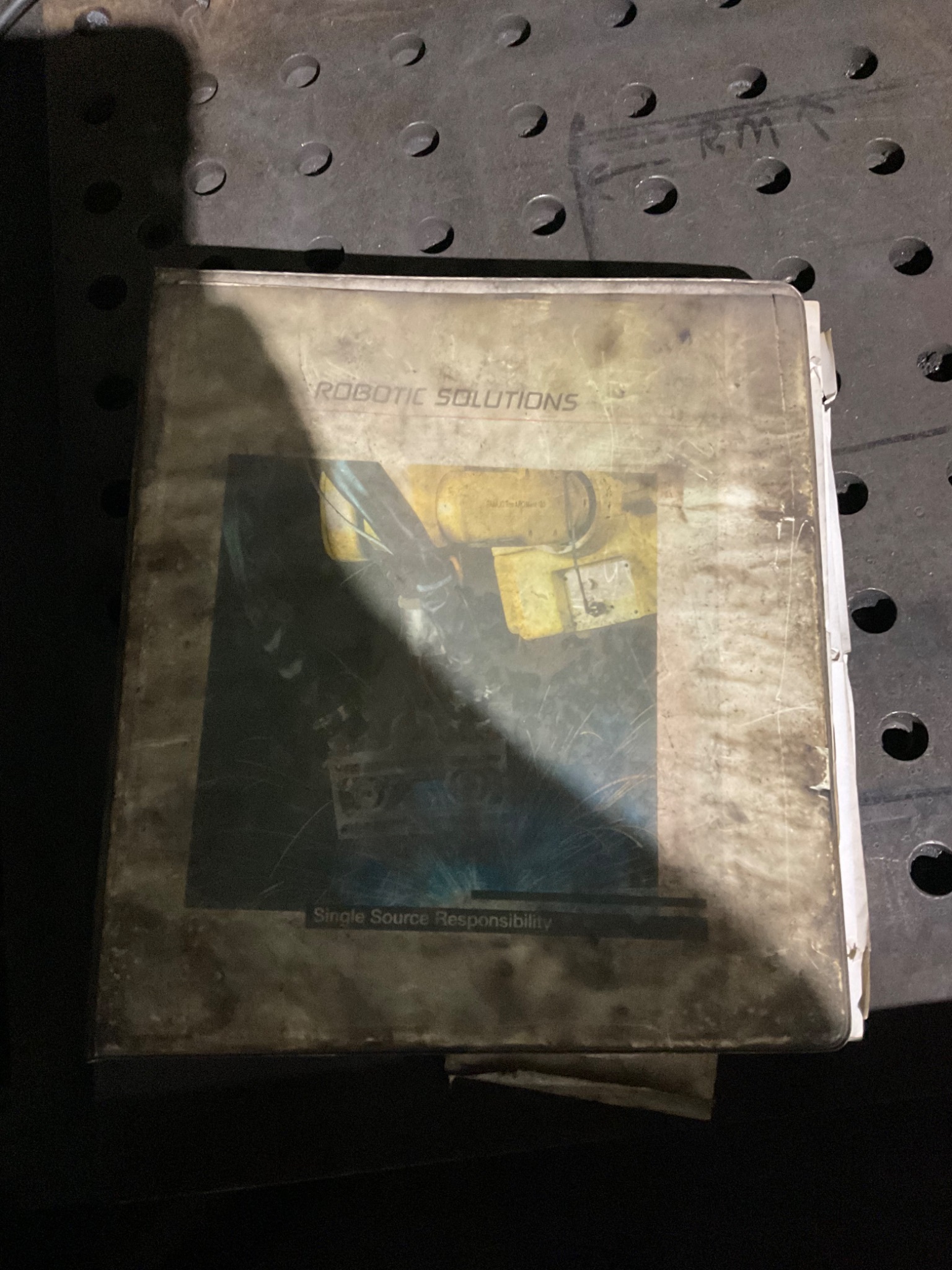 LINCOLN ELECTRIC SYSTEM 10 MIG CELL FANUC ROBOT 15