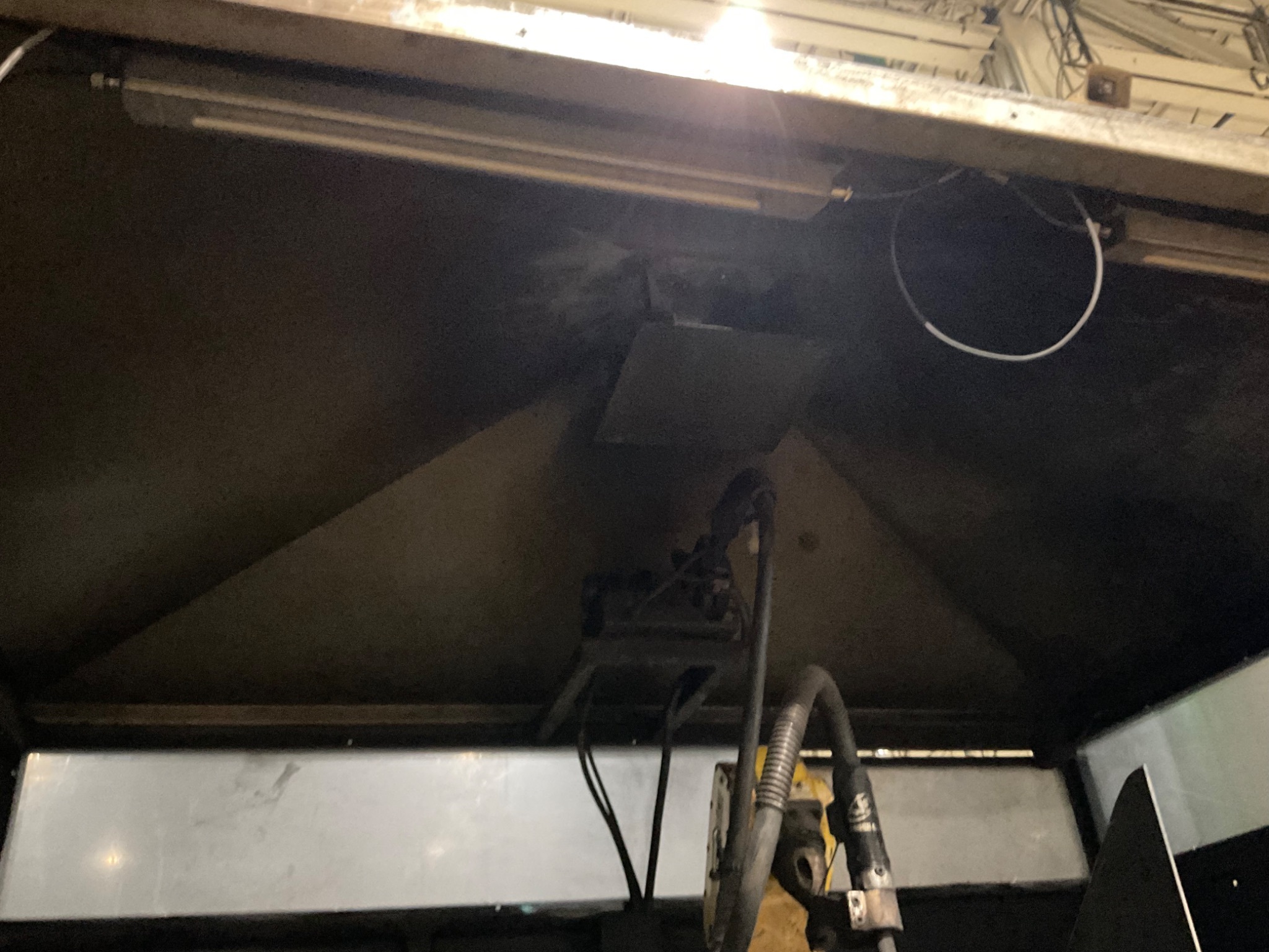 LINCOLN ELECTRIC SYSTEM 10 MIG CELL FANUC ROBOT 7