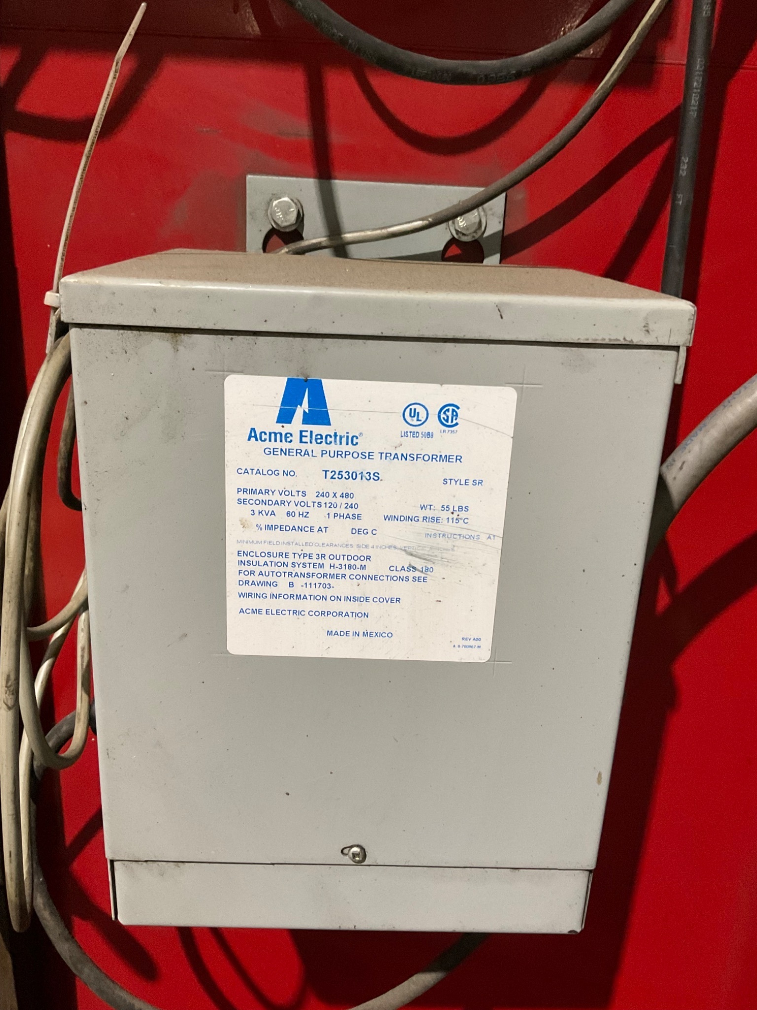 LINCOLN ELECTRIC SYSTEM 10 MIG CELL FANUC ROBOT 4