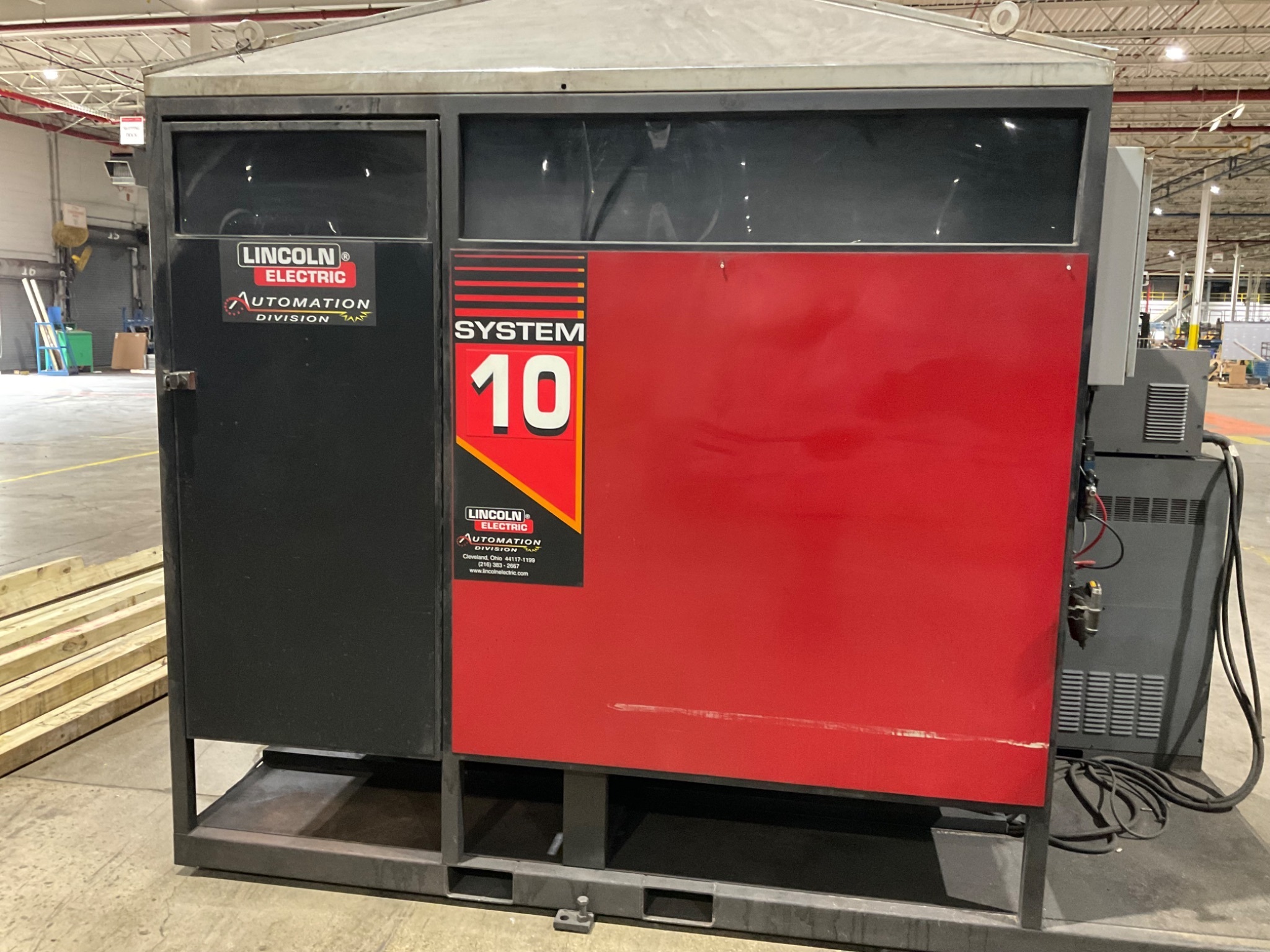 LINCOLN ELECTRIC SYSTEM 10 MIG CELL FANUC ROBOT 1