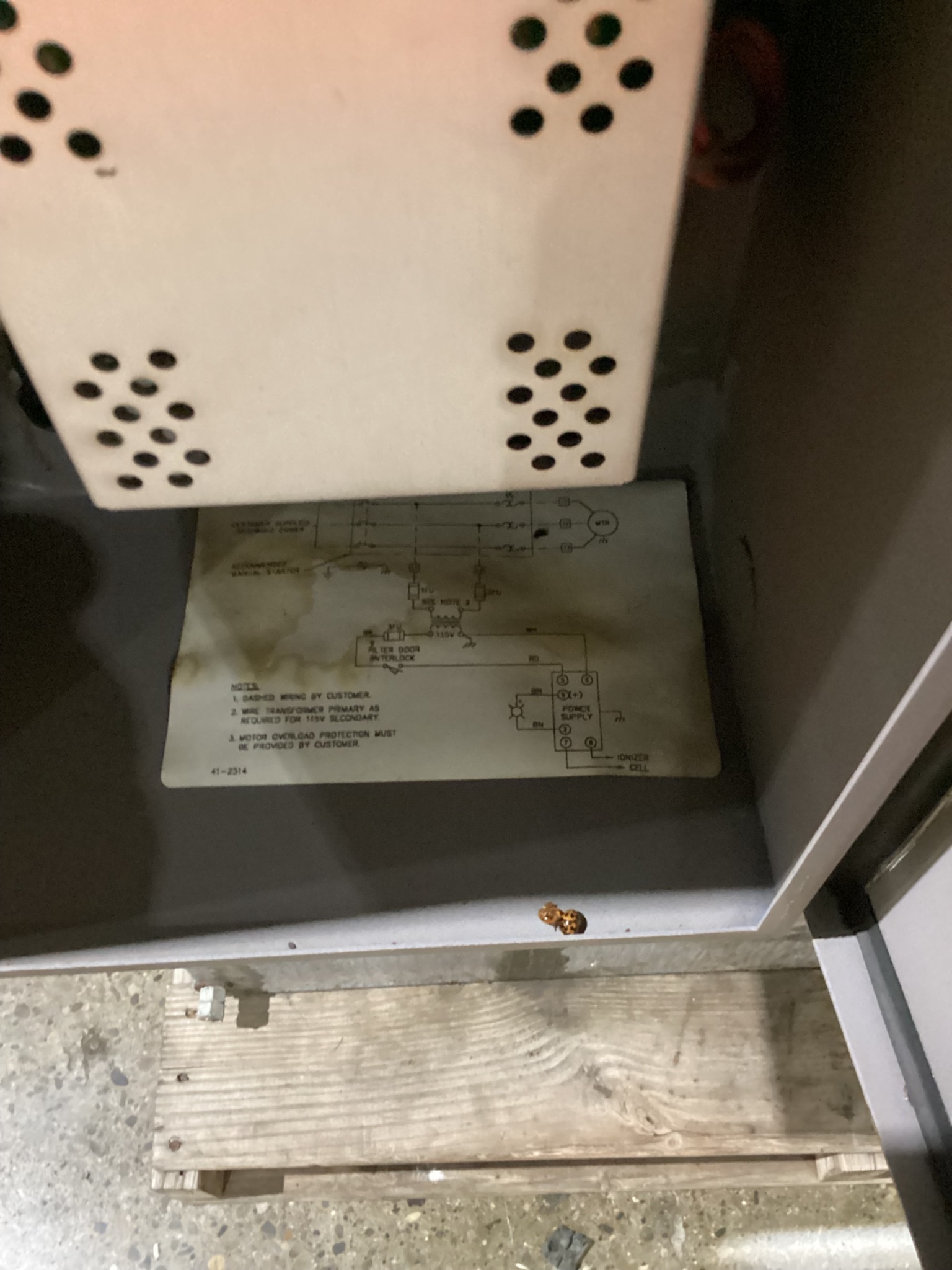 UNITED AIR SPECIALISTS SHN-20-H MIST COLLECTOR USED 6