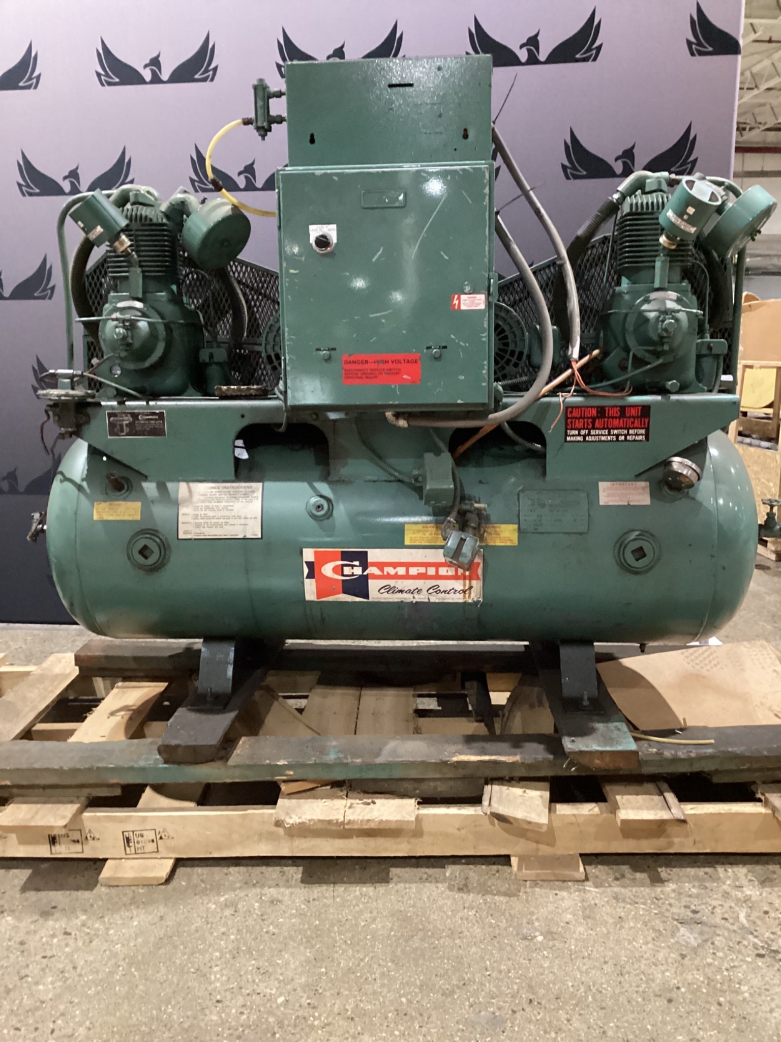 CHAMPION 8010 AIR COMPRESSOR USED 1