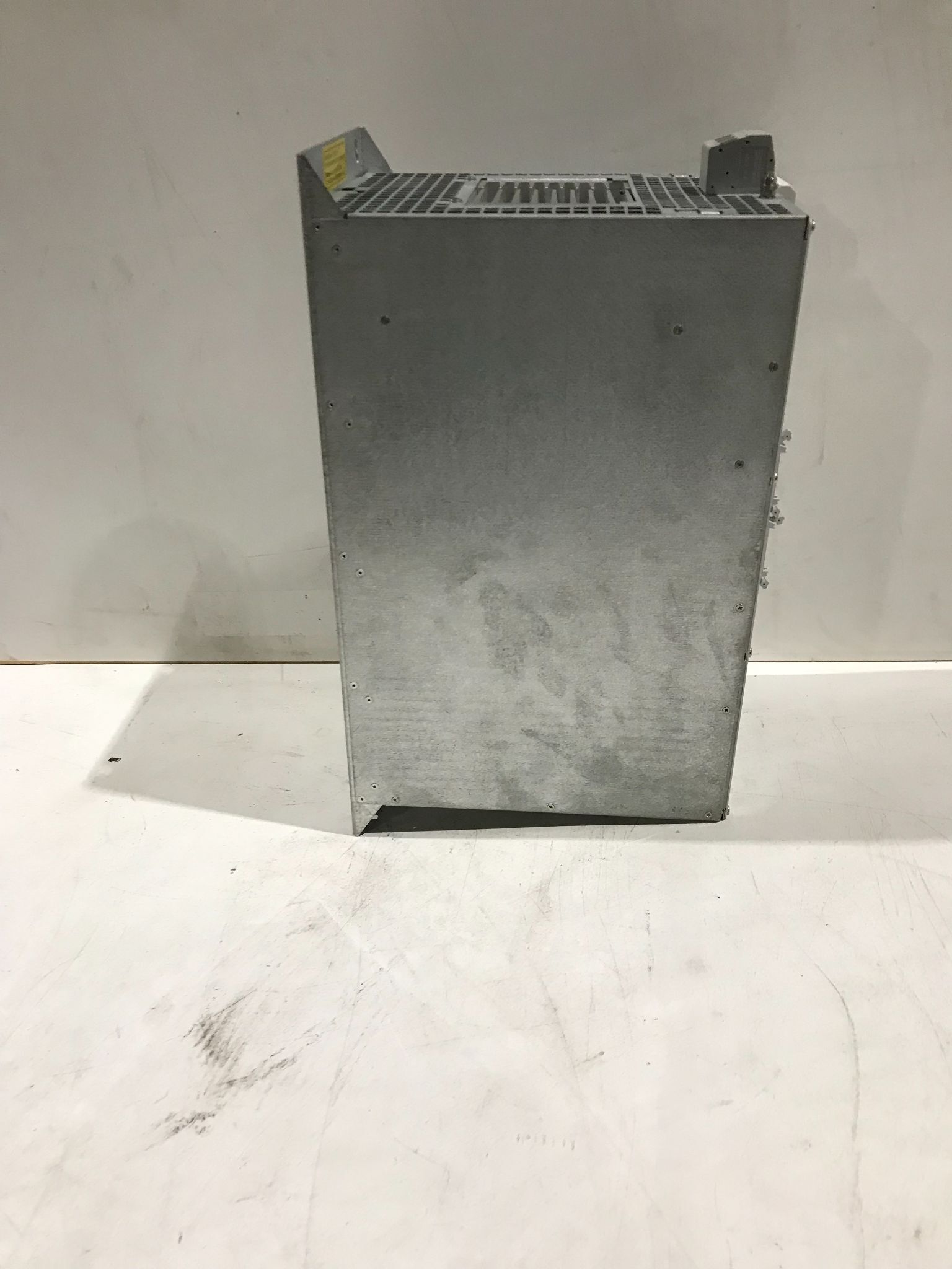 HEIDENHAIN UE241B DRIVES NEW NO BOX 1