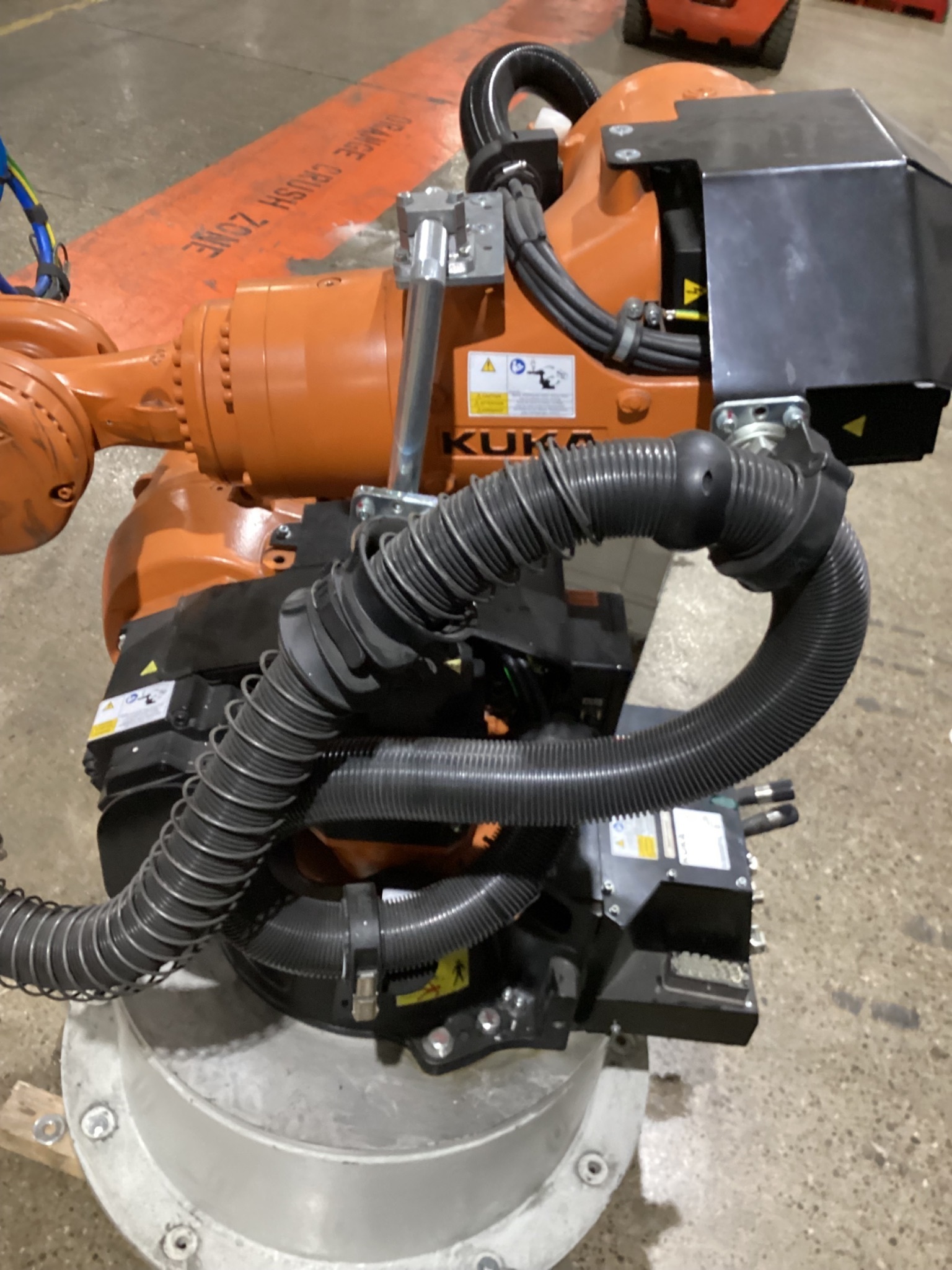 KUKA KR 120 R1800 nano Robot w/ KR C4 NA Controls, Missing Cable Set USED 5