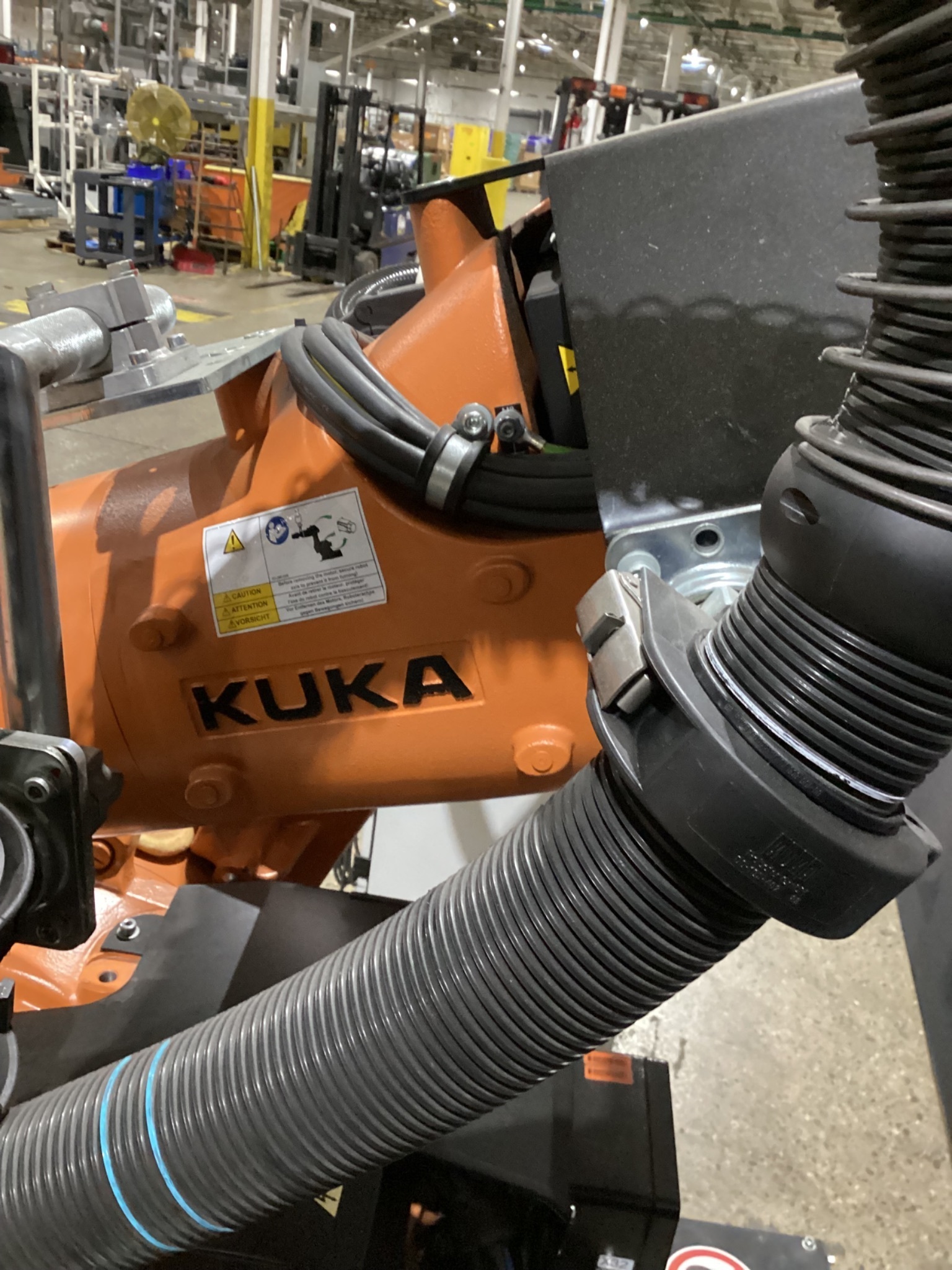 KUKA KR 120 R1800 nano Robot w/ KR C4 NA Controls, Missing Cable Set USED 7