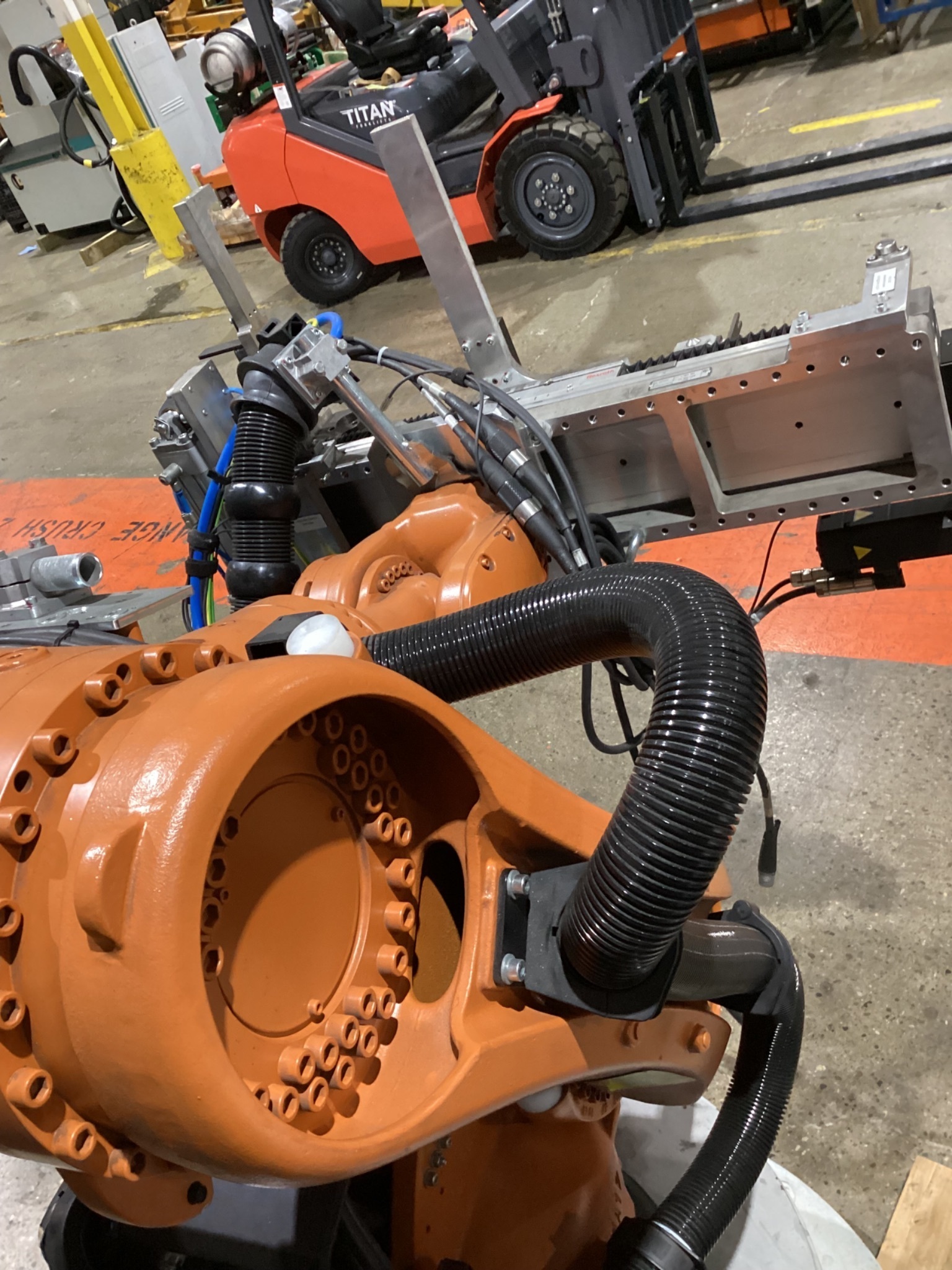 KUKA KR 120 R1800 nano Robot w/ KR C4 NA Controls, Missing Cable Set USED 13