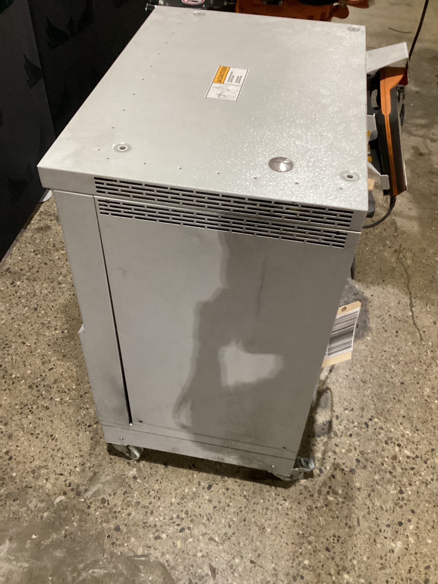 KUKA KR 120 R1800 nano Robot w/ KR C4 NA Controls, Missing Cable Set USED 17