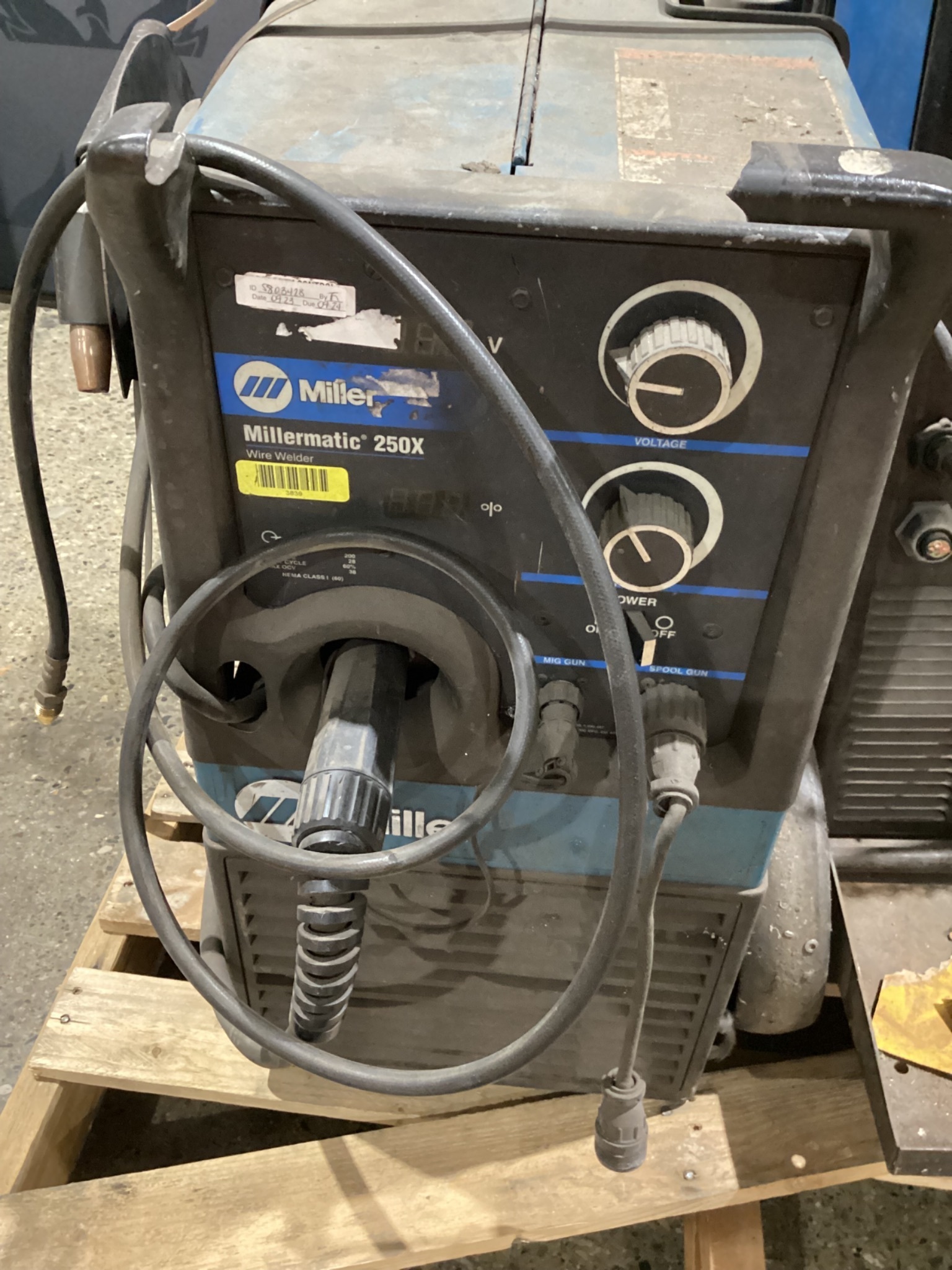 MILLER MILLERMATIC 250X Mig Welder USED 2