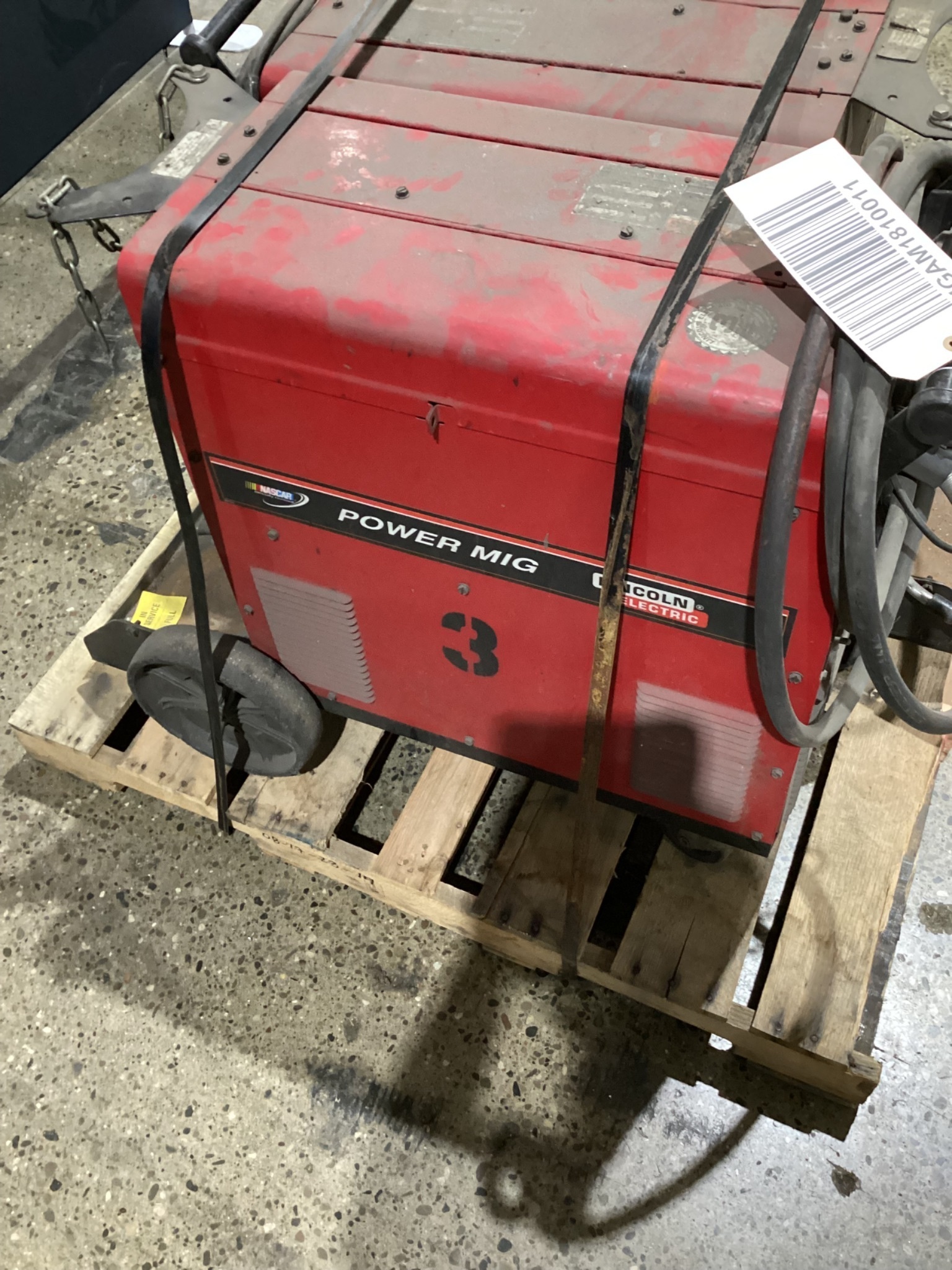 LINCOLN ELECTRIC POWER MIG 300 WELDER USED 1