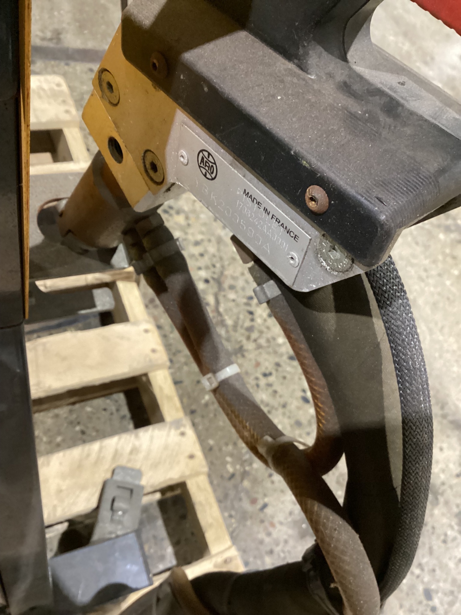 ARO ERGOWELD 14K V4 Mobile Spot Welder USED 9