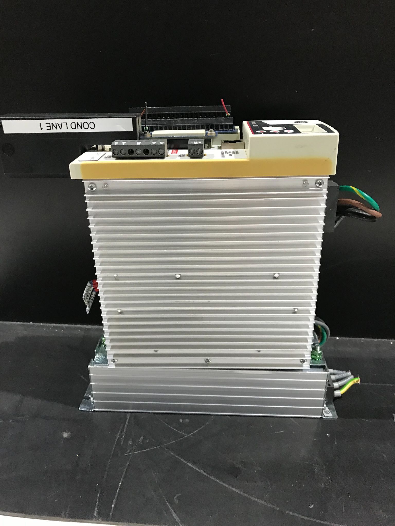 ALLEN-BRADLEY KINETIX 300 SERVO DRIVE NEW 1