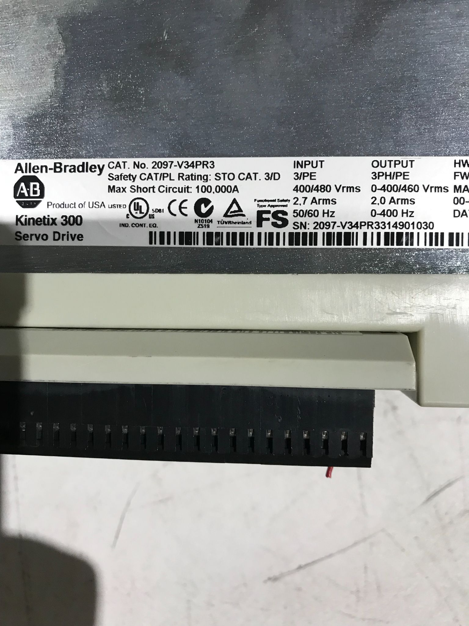 ALLEN-BRADLEY KINETIX 300 SERVO DRIVE NEW 4