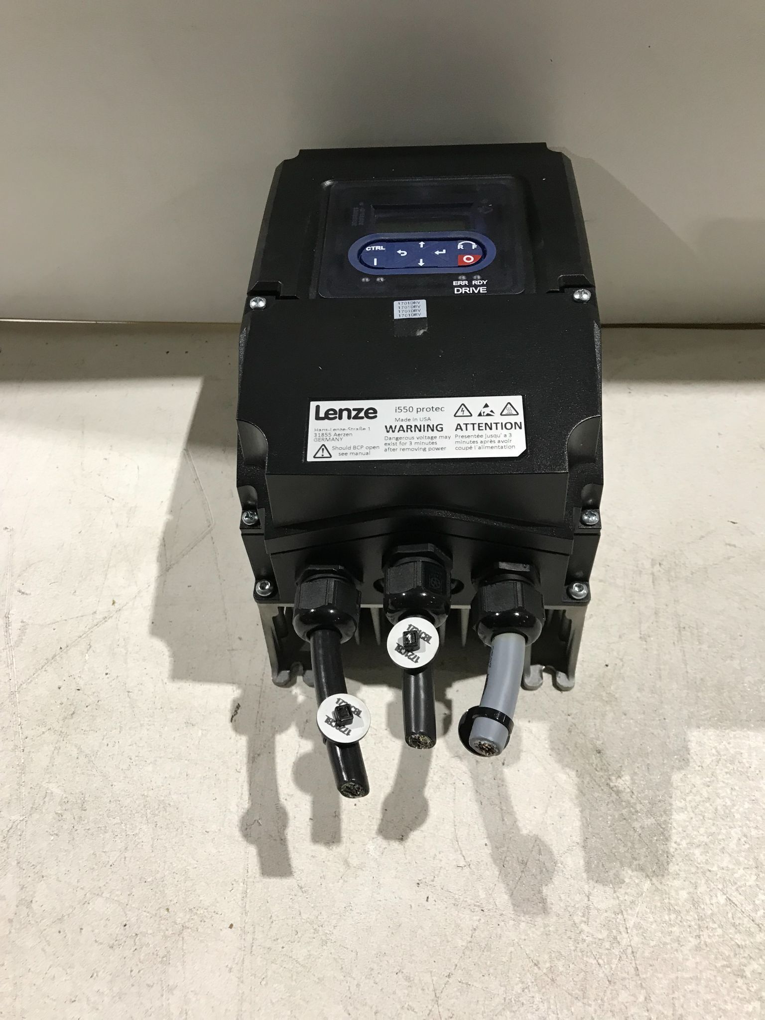LENZE I55AP211F0A711K00S I550 Protec Series Inverter Drive 1.5 HP USED 1