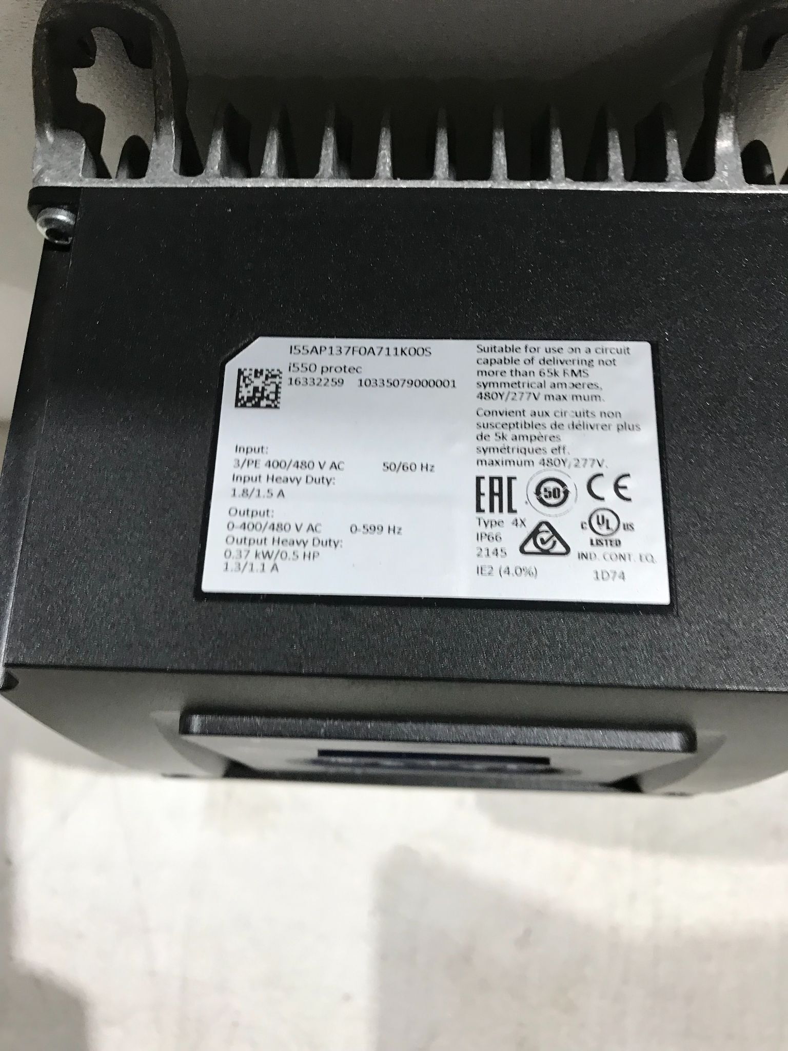 LENZE I55AP137F0A711K00S I550 Protec Series Inverter Drive 0.5 HP USED 3