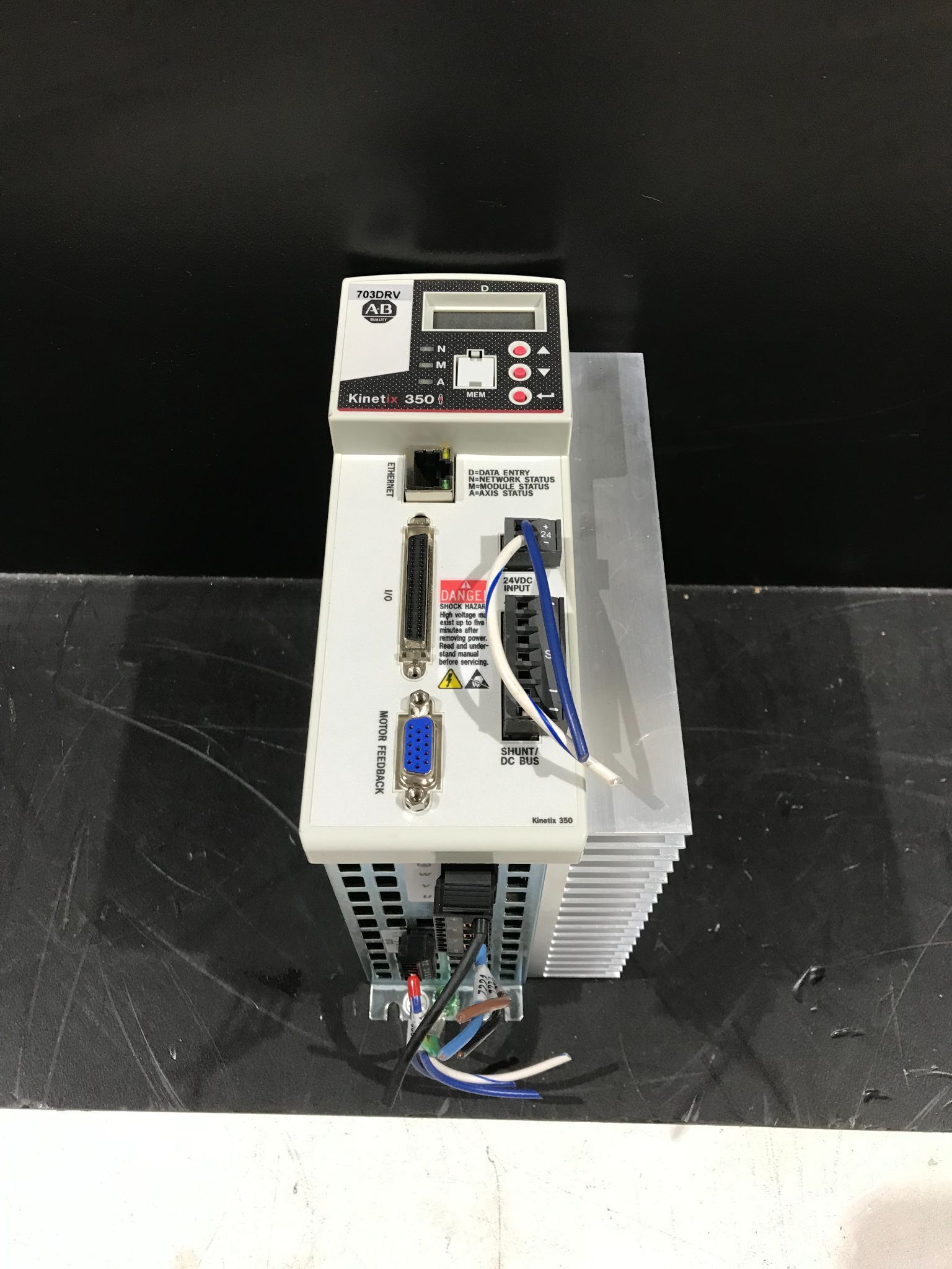 ALLEN-BRADLEY 2097-V34PR5-LM SERVO DRIVE NEW 0