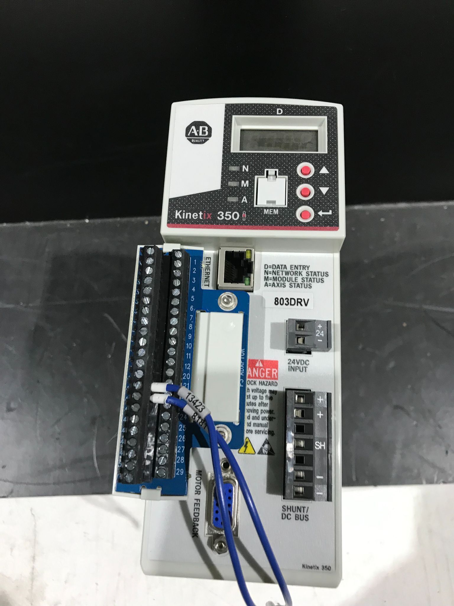 ALLEN-BRADLEY 2097-V34PR6-LM SERVO DRIVE NEW 0