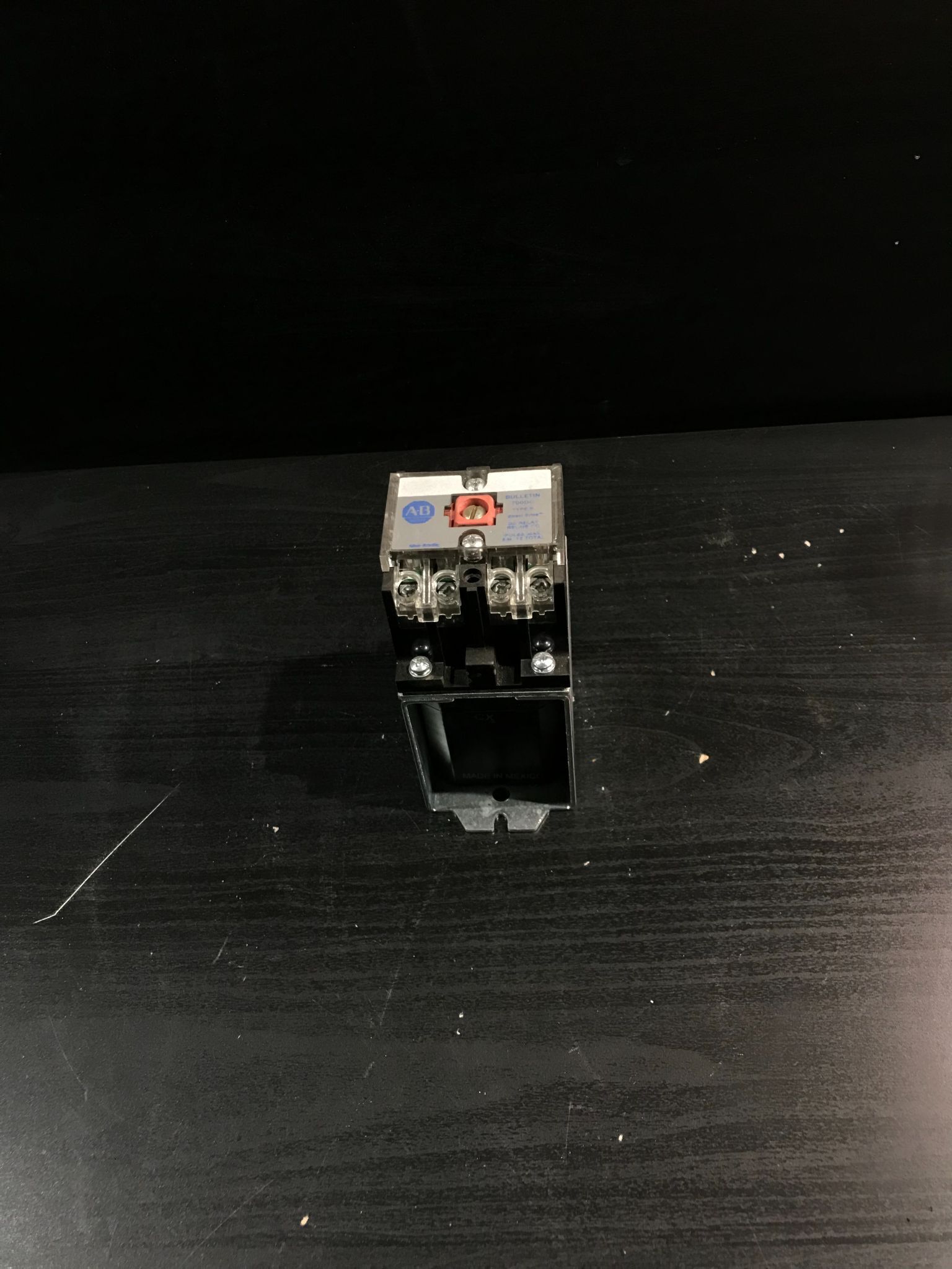 ALLEN BRADLEY 700DC-PK400Z24 DC Relay USED 1