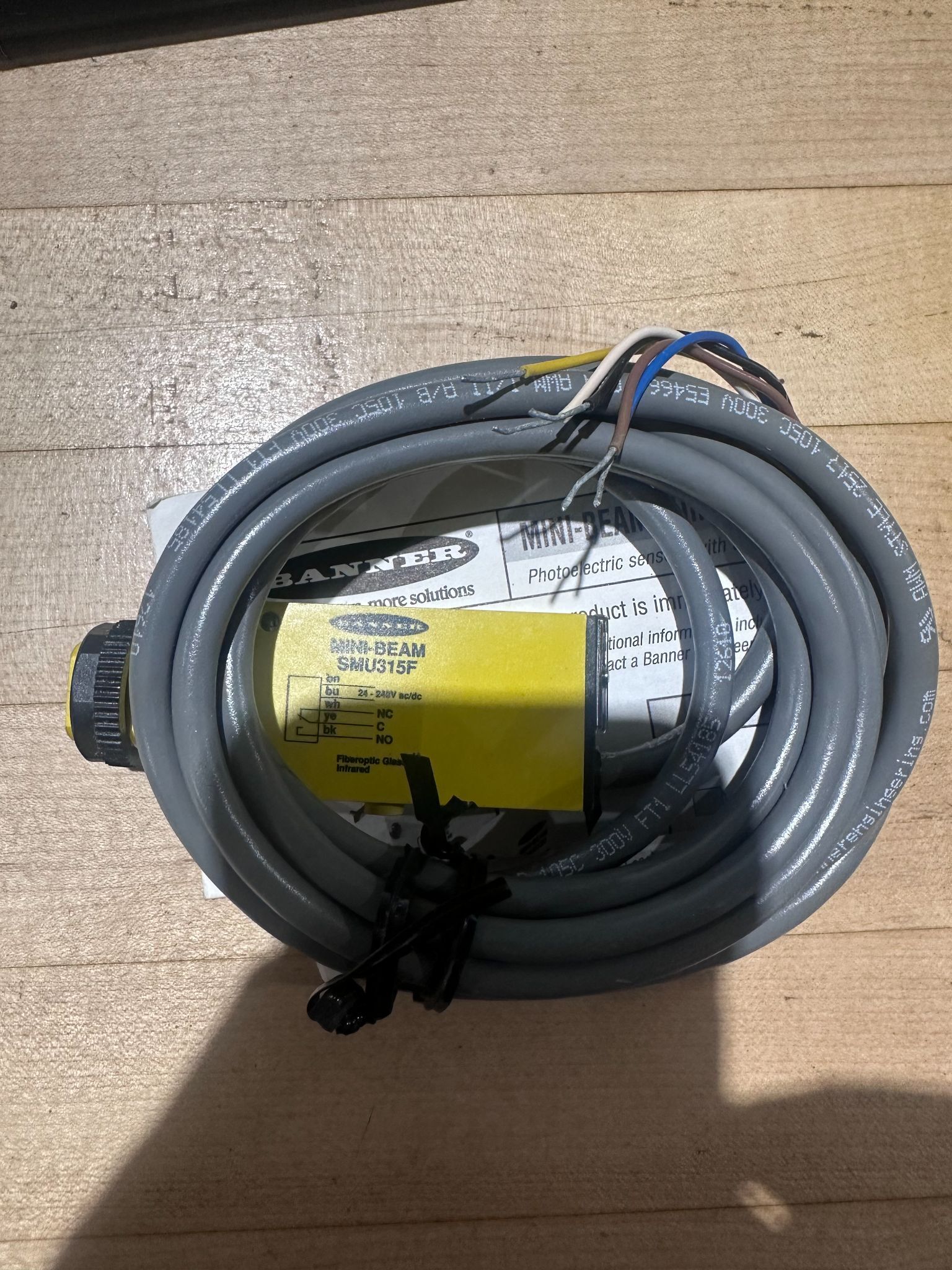BANNER SMU315F Mini-Beam Sensor USED 1