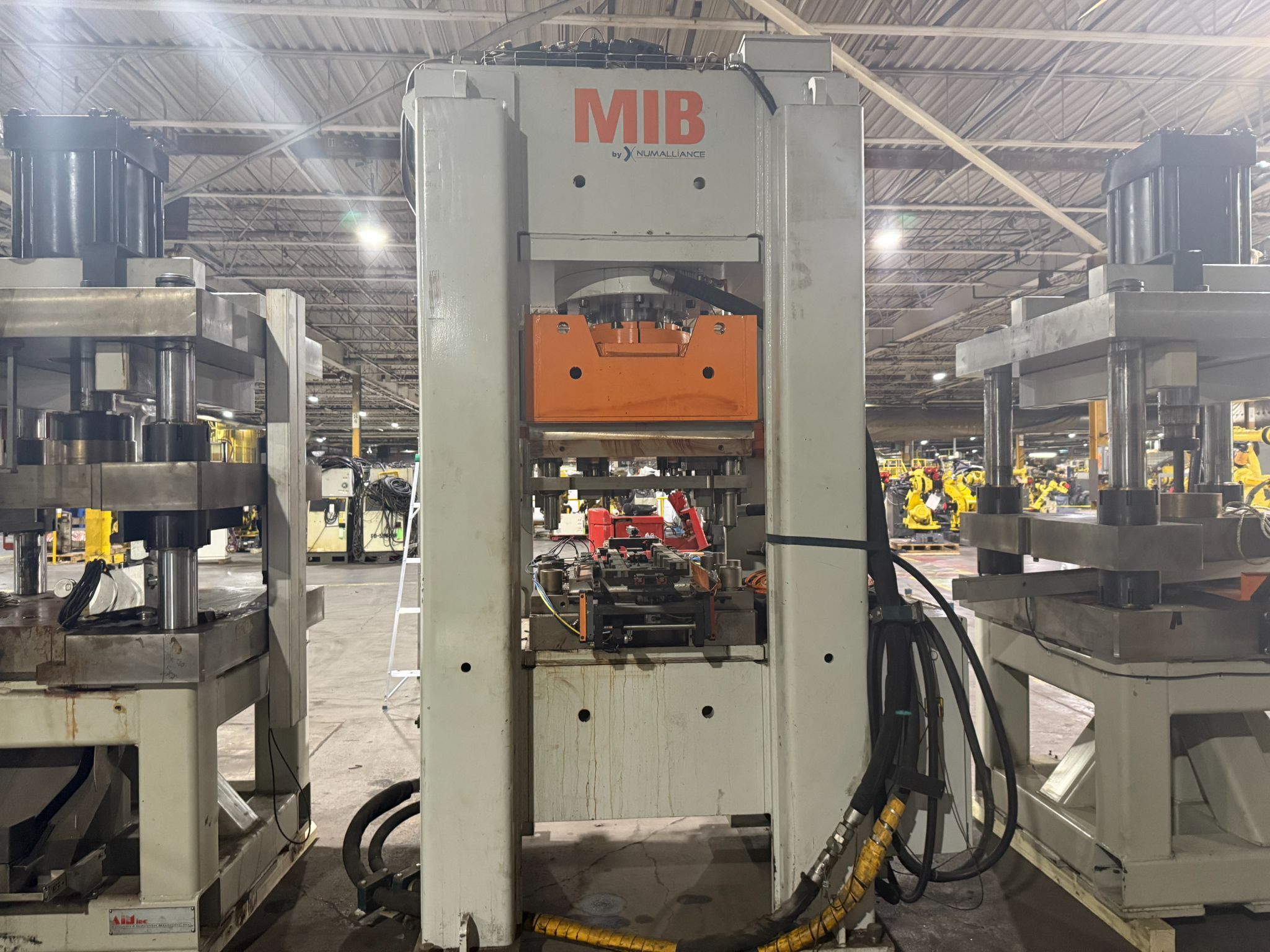 NUMALLIANCE MIB PRESS w/ Hydraulic Pump and Reservoir System USED 3