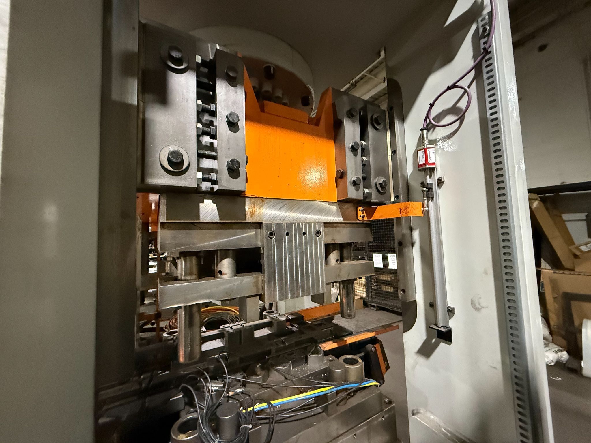 NUMALLIANCE MIB PRESS w/ Hydraulic Pump and Reservoir System USED 7