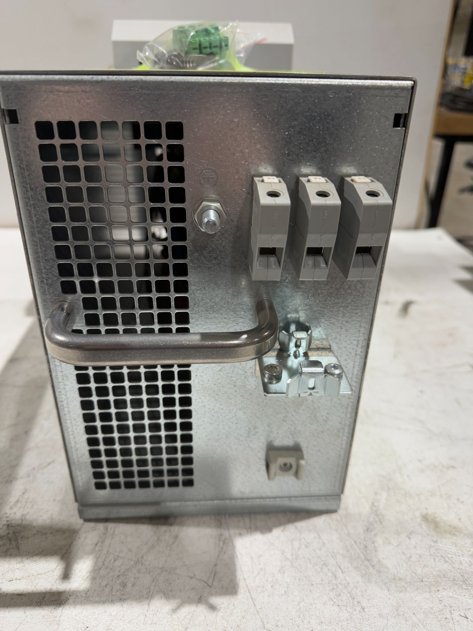 REXROTH HZF01.1-W025N SERVO AMPLIFIER USED 3