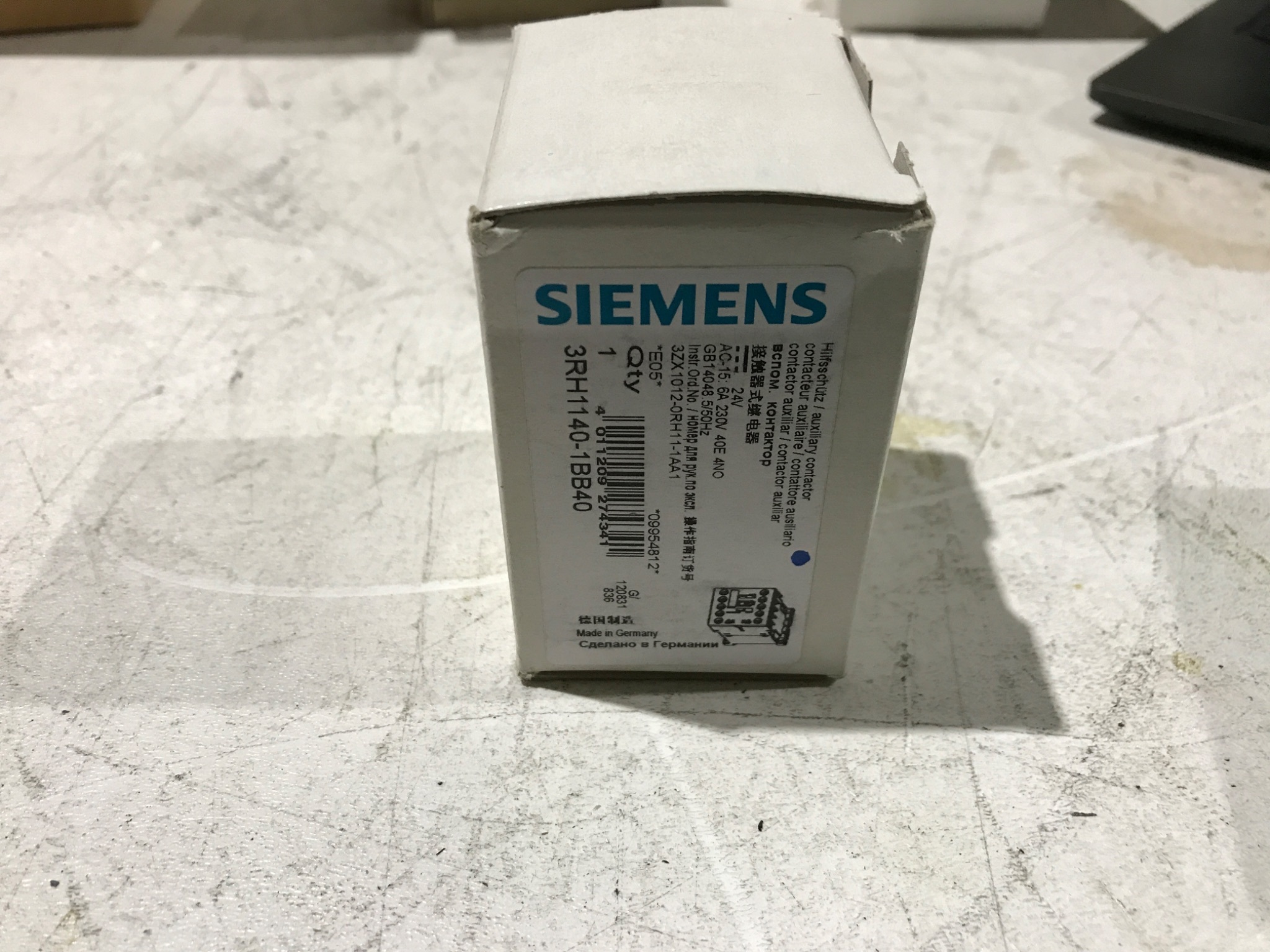 SIEMENS AUXILIARY CONTACTOR 3RH1140-1BB40 NEW 1