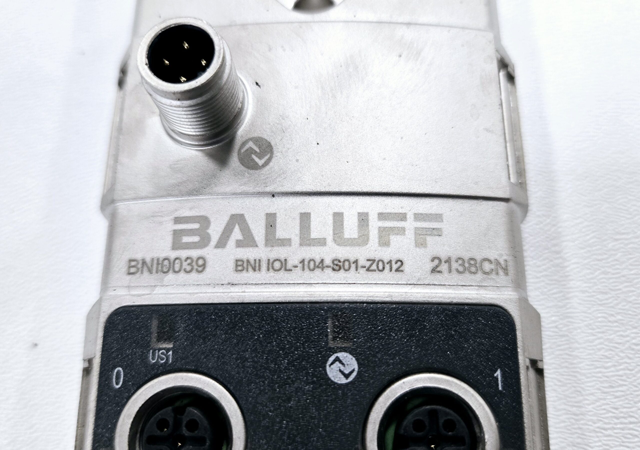 BALLUFF BNI0039 BNI IOL-104S01-Z012 2138CN DIGITAL I/O USED 2