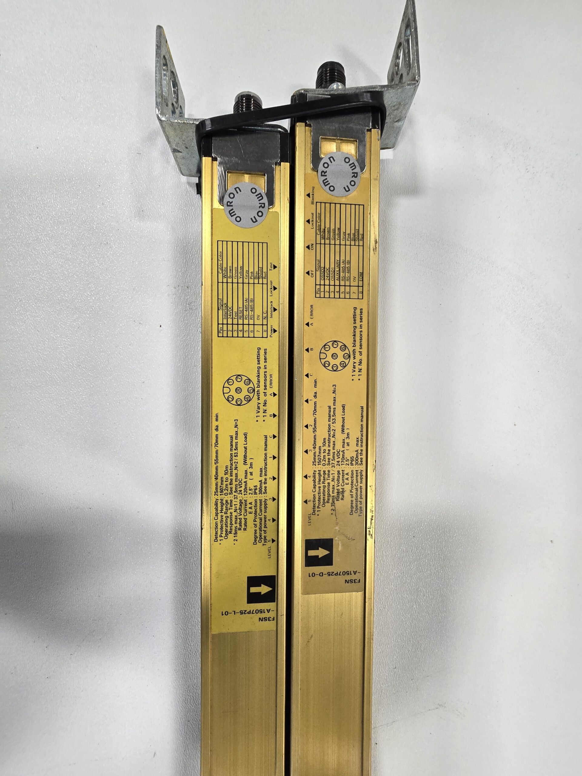 OMRON F3SN-A1507P25-D-01/F3SN-A1507P25-L-01 LIGHT CURTAIN SET USED 3