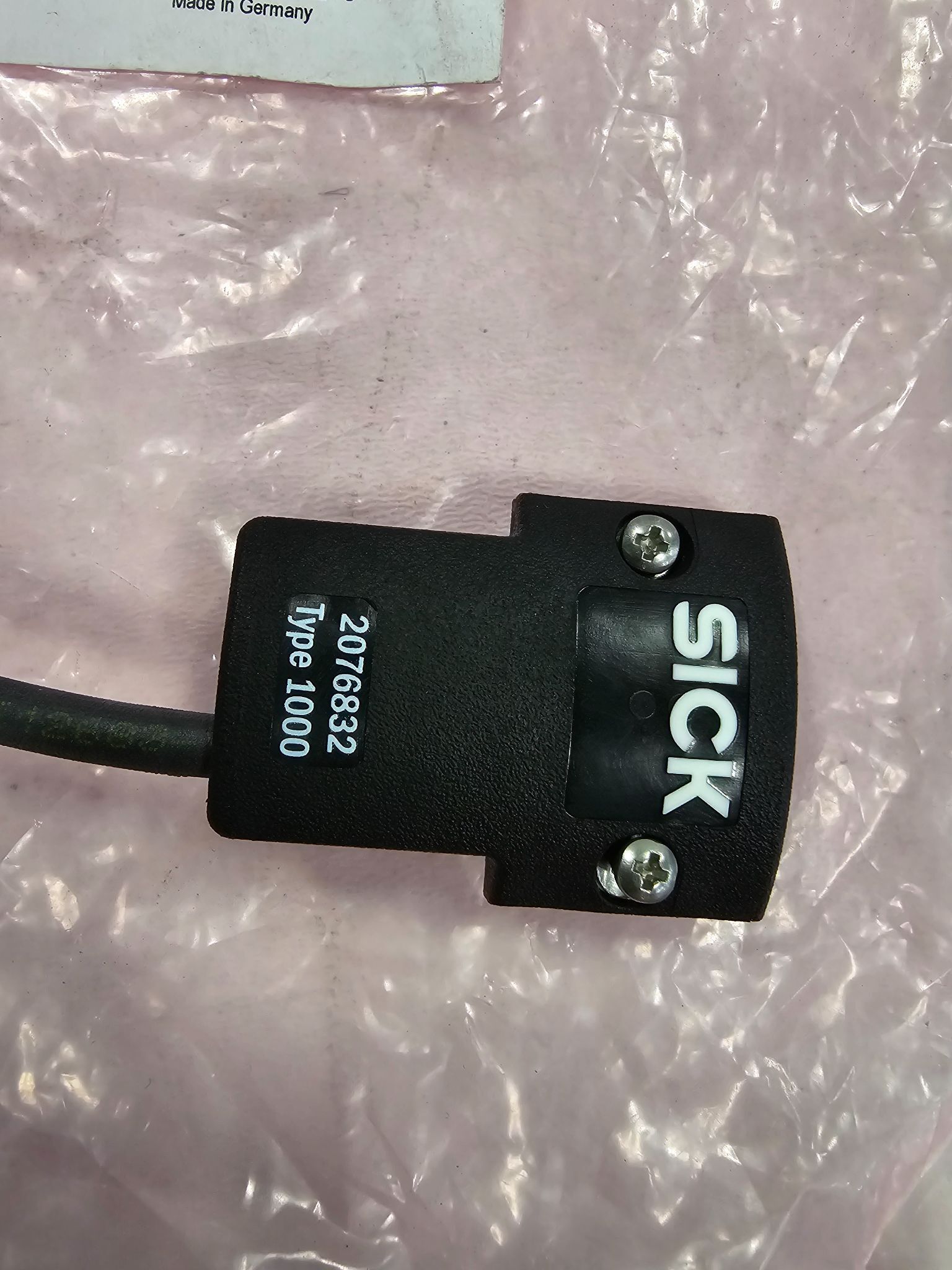 SICK 2076832 TYPE 1000 LIGHT CURTAIN CONNECTOR NEW 1