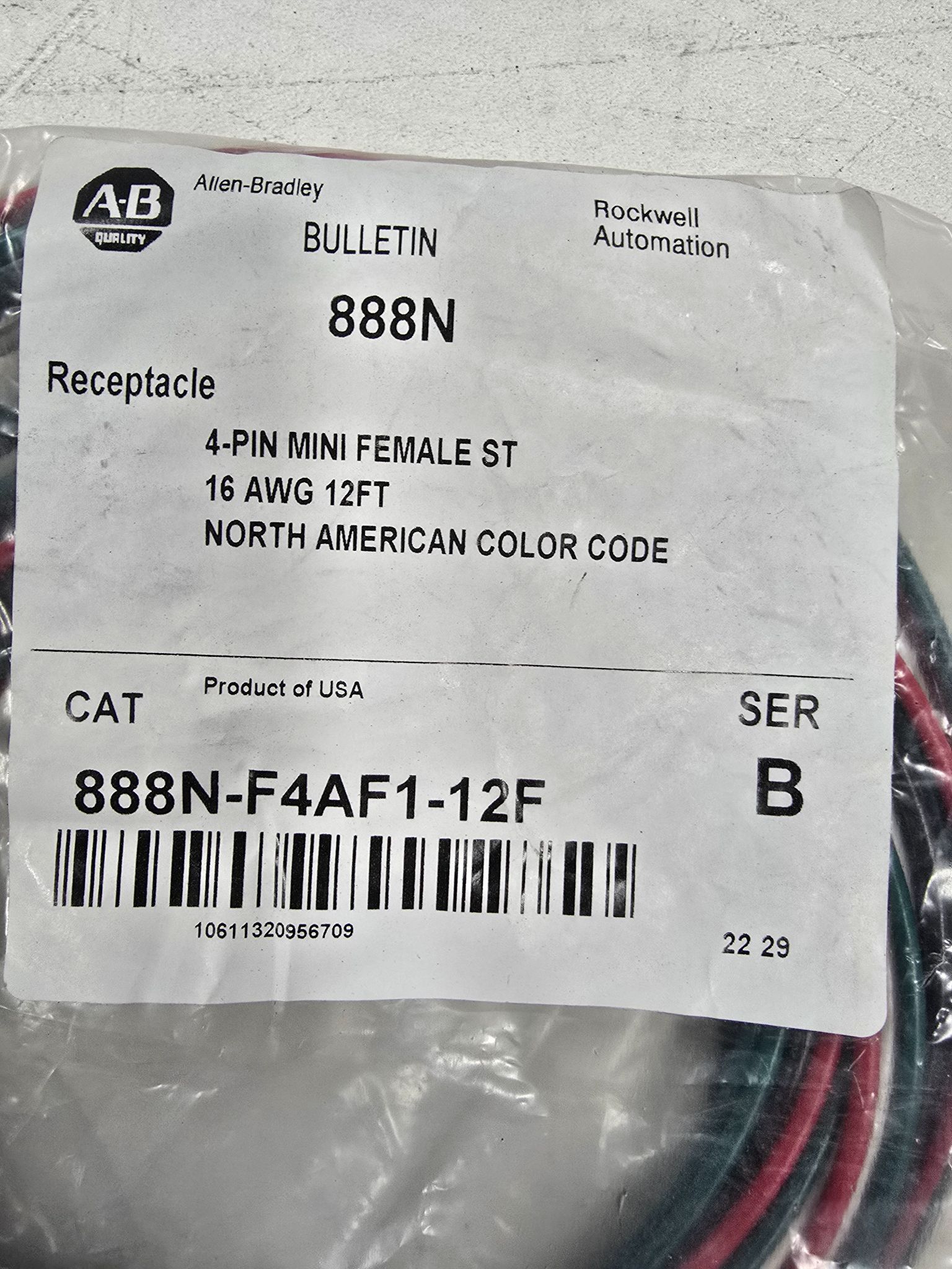 ALLEN BRADLEY 888N-F4AF1-12F 4PIN MINI FEMALE ST 16AWG 12FT CABLE NEW 1