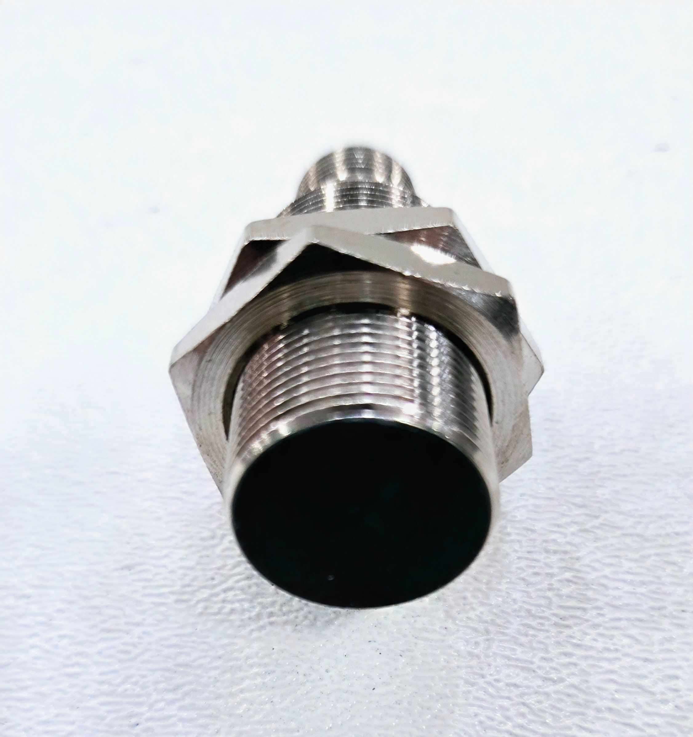 BALLUFF BES M18ME-POC80B-S04G-003 INDUCTIVE PROXIMITY SENSOR USED 1