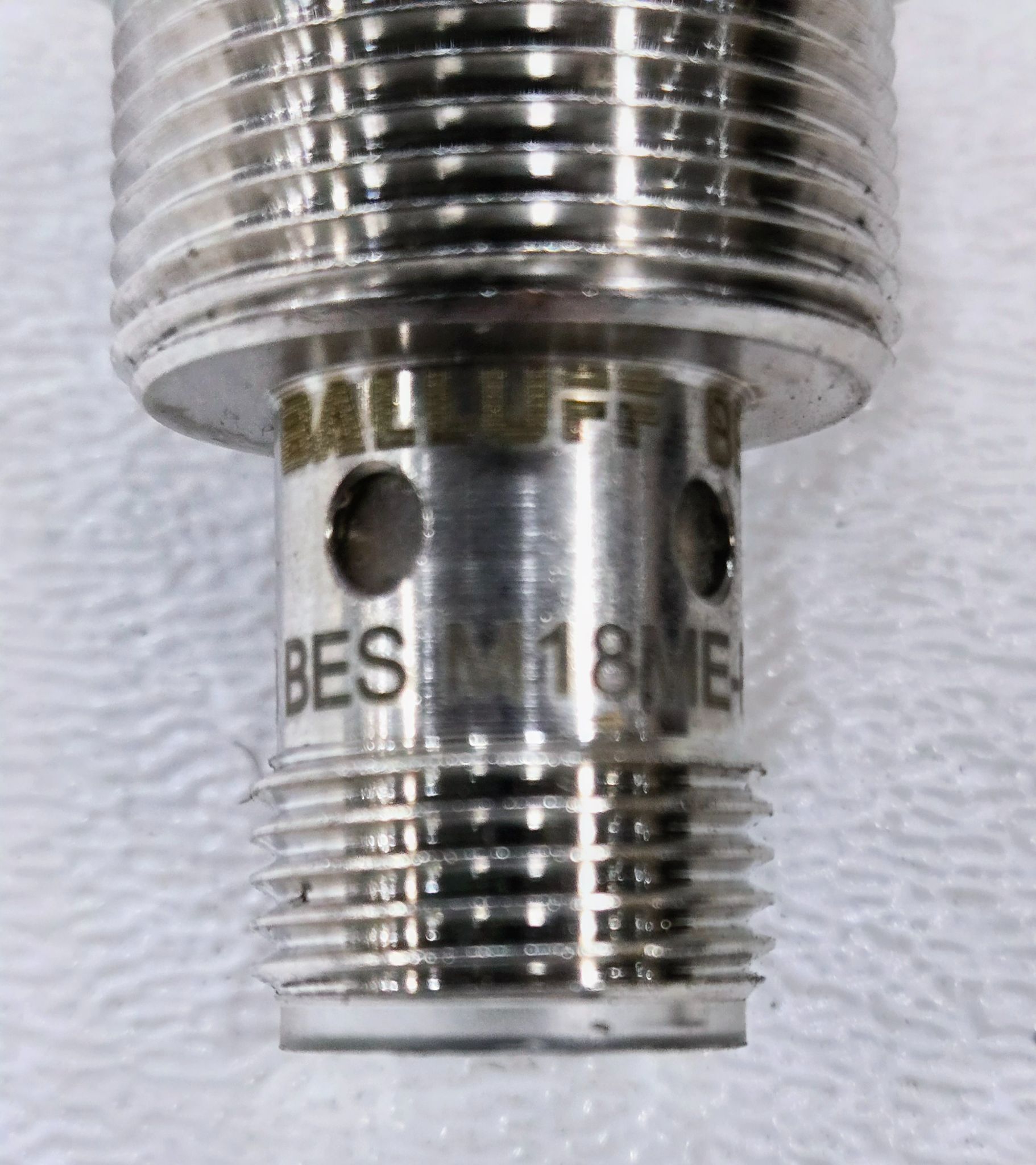BALLUFF BES M18ME-POC80B-S04G-003 INDUCTIVE PROXIMITY SENSOR USED 3