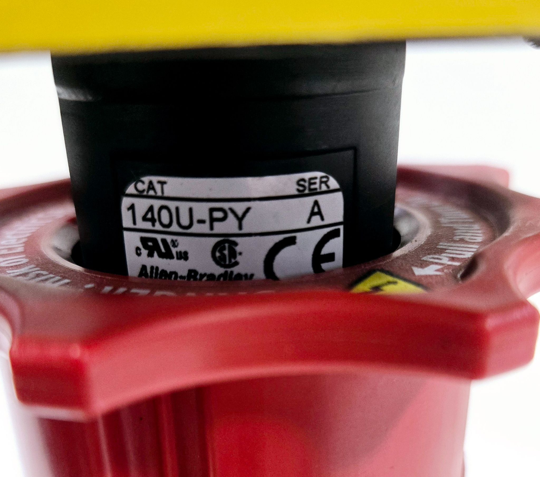 ALLEN BRADLEY 140G-H6C3-C30/140G-H-RMX/140G-N7/140U-PY DISCONNECT SWITCH USED 5
