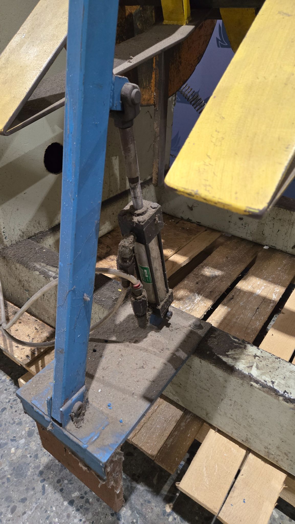 AMERICAN STEEL LINE 1000 6000LBS UNCOILER USED 2