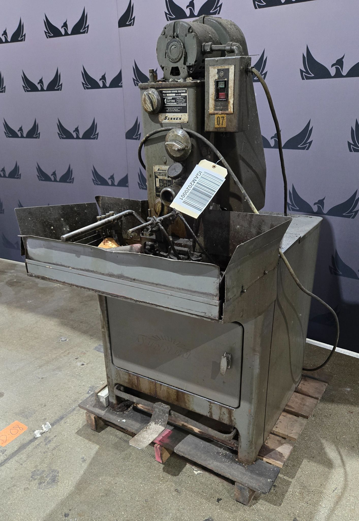 SUNNEN MBB 1660 E Horizontal Precision Honing Machine USED 1