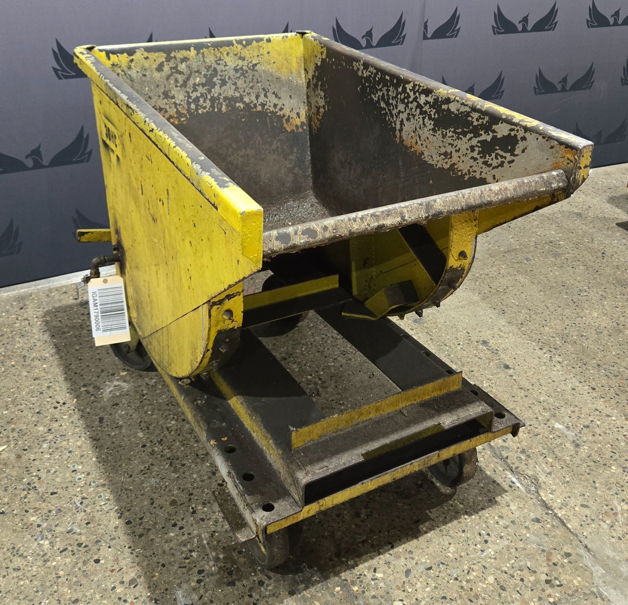 UNKNOWN SELF DUMPING HOPPER USED 2