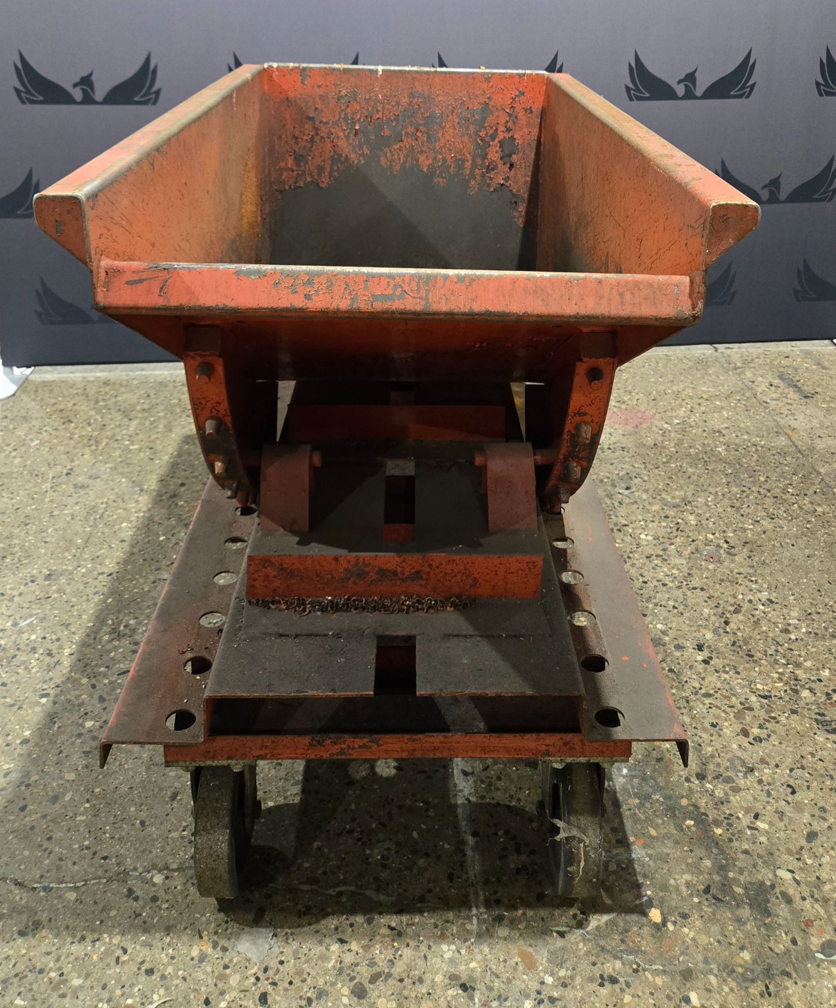 MODERN EQUIPMENT CO SELF DUMPING HOPPER USED 0
