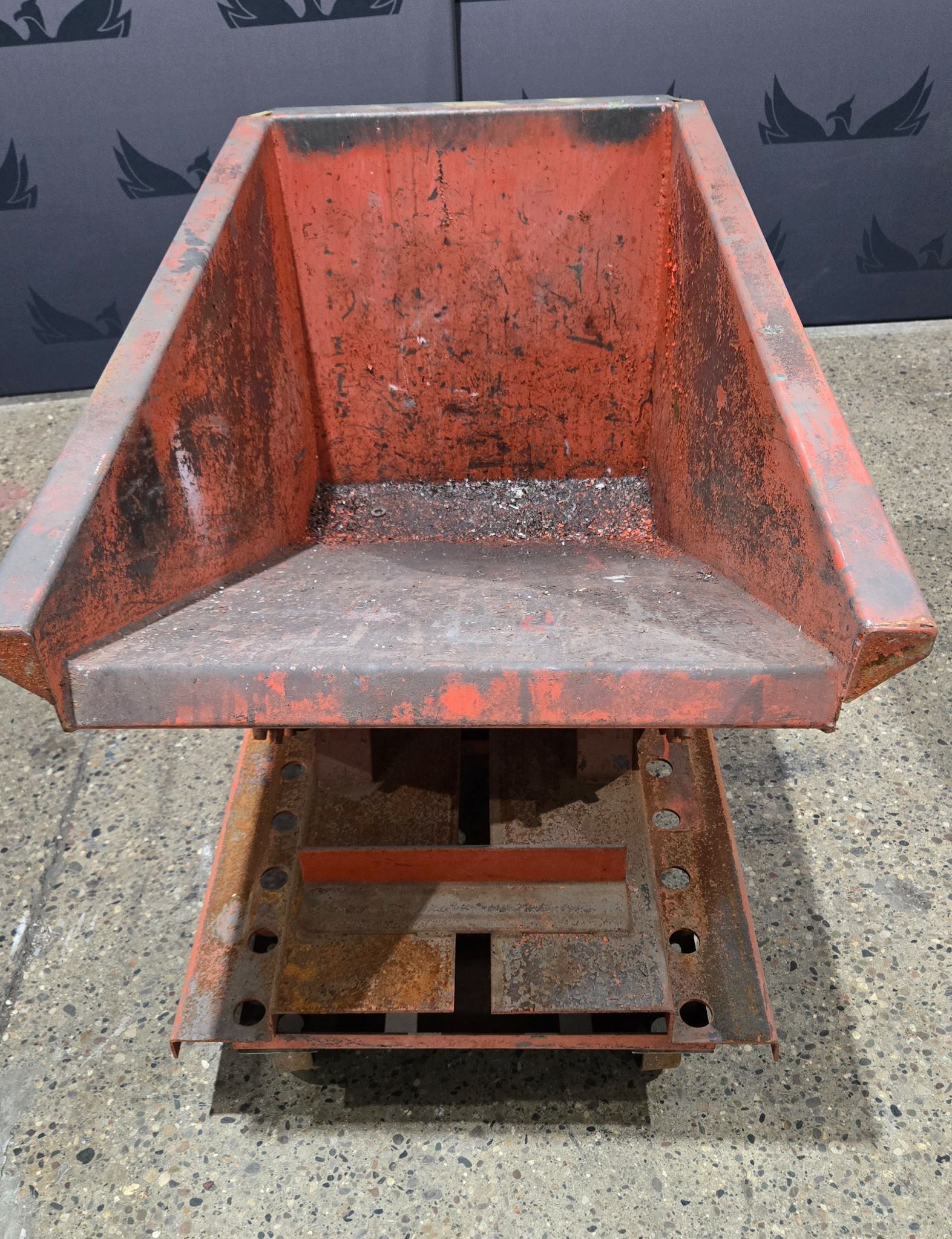 MODERN EQUIPMENT CO SELF DUMPING HOPPER USED 0