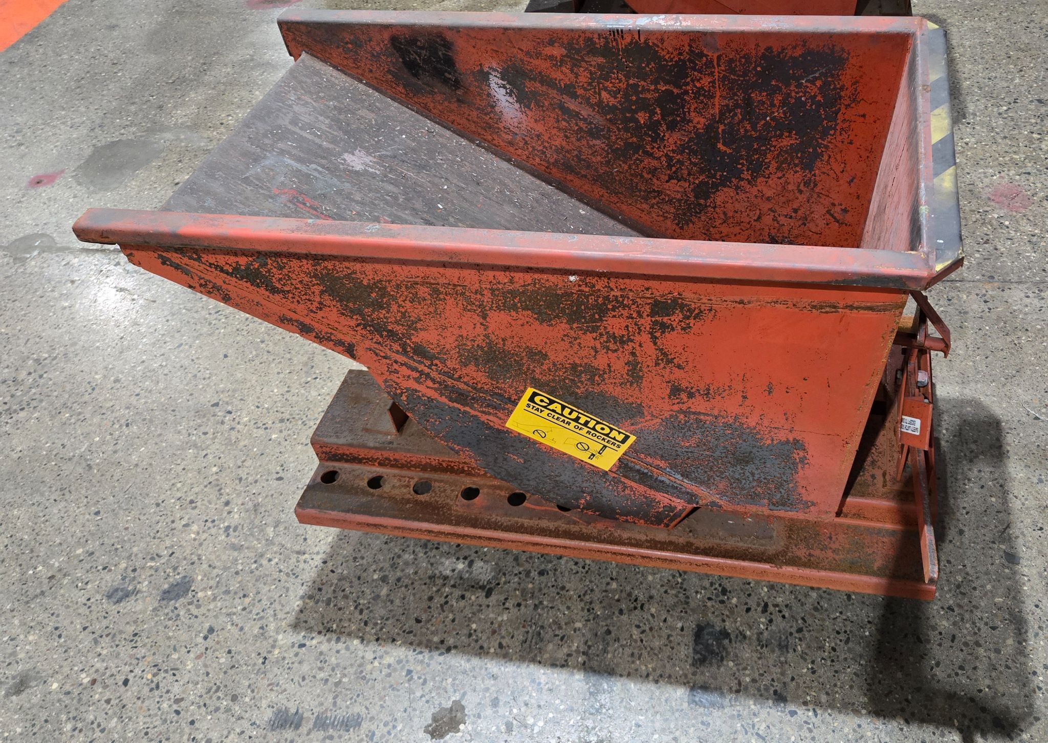 MODERN EQUIPMENT CO SELF DUMPING HOPPER USED 2