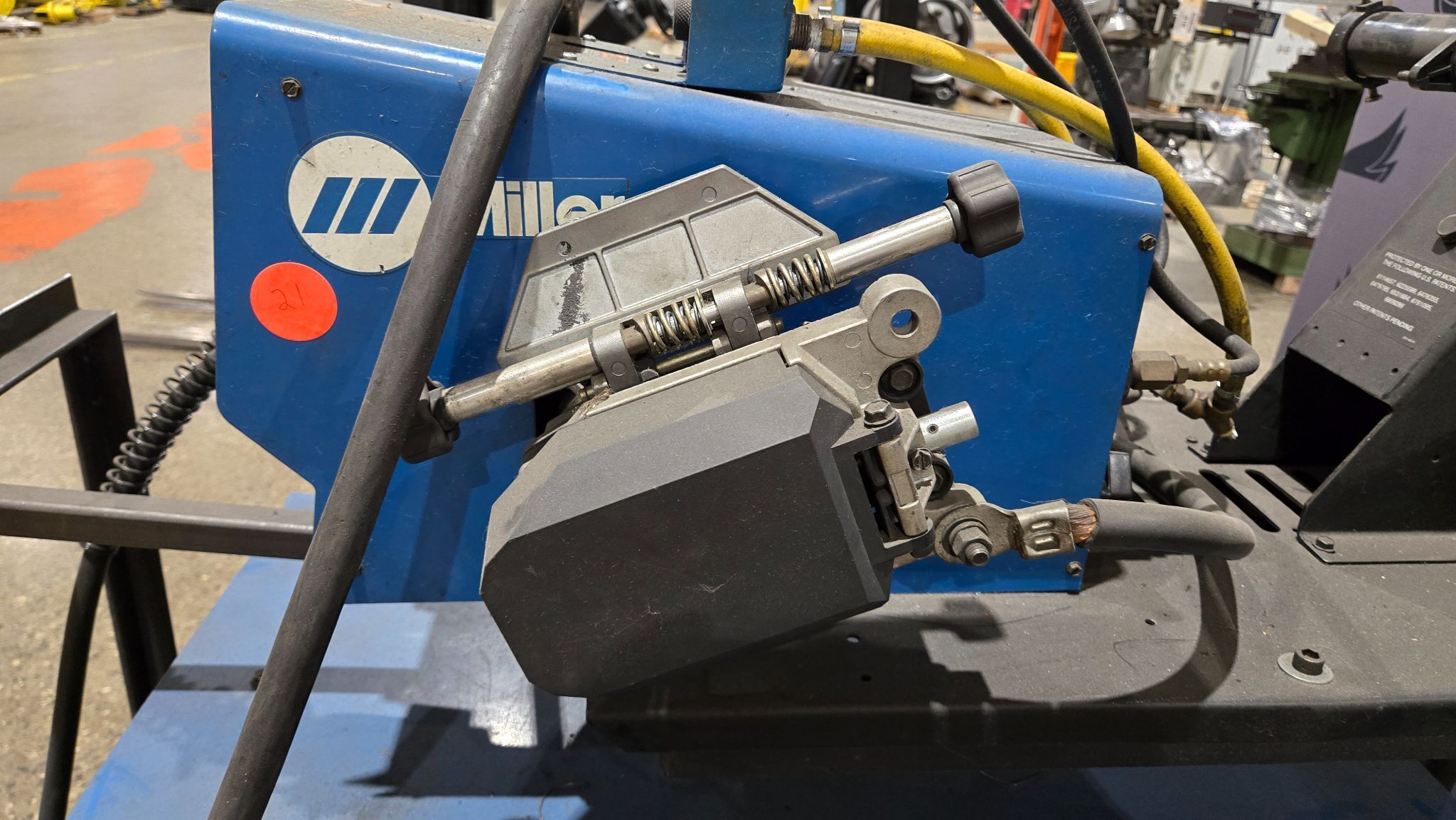 MILLER AUTO DELTAWELD 452 MIG WELDER WITH WIRE FEEDER USED 9