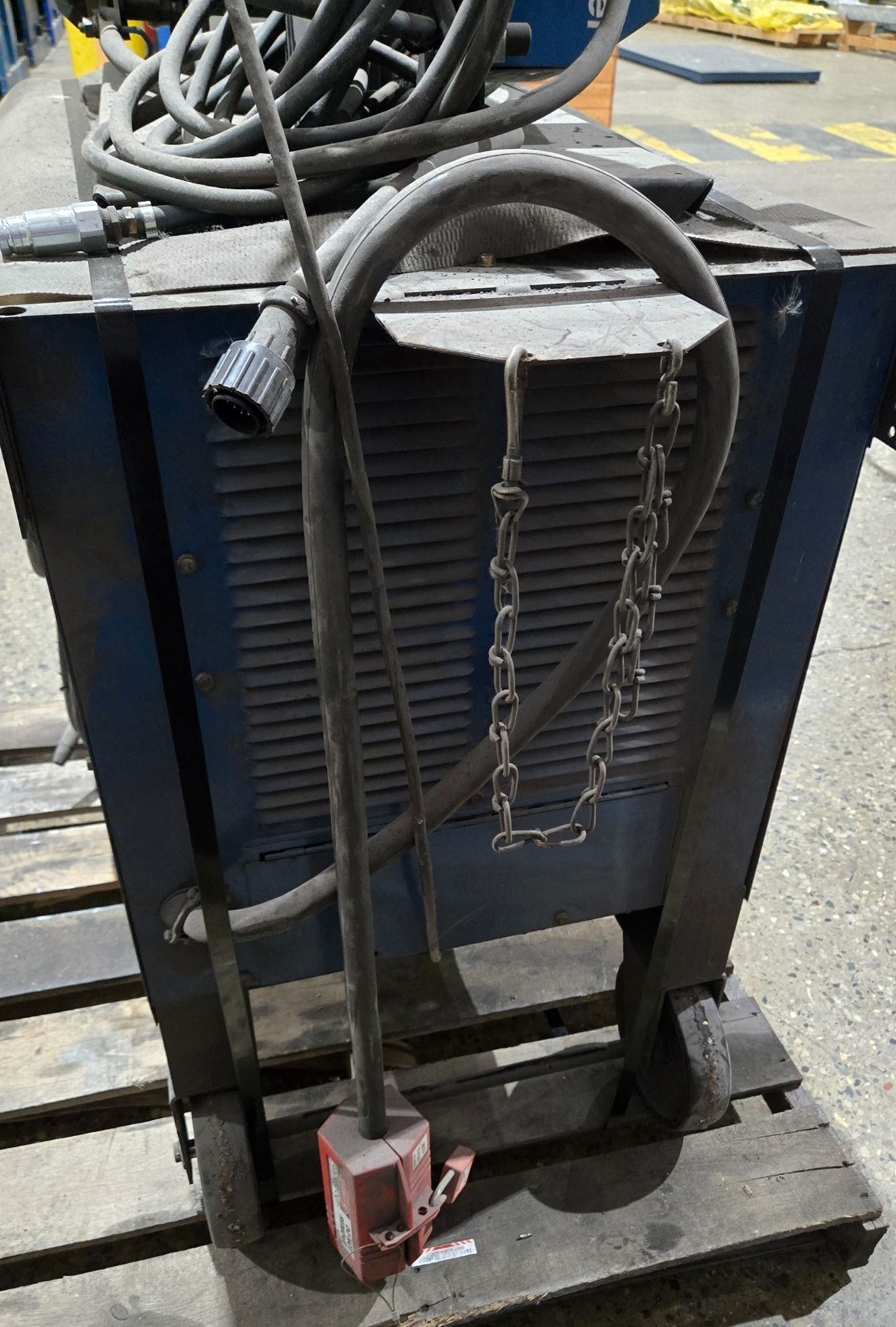MILLER DELTAWELD 450 ARC WELDER WITH WIRE FEEDER AND CART USED 6