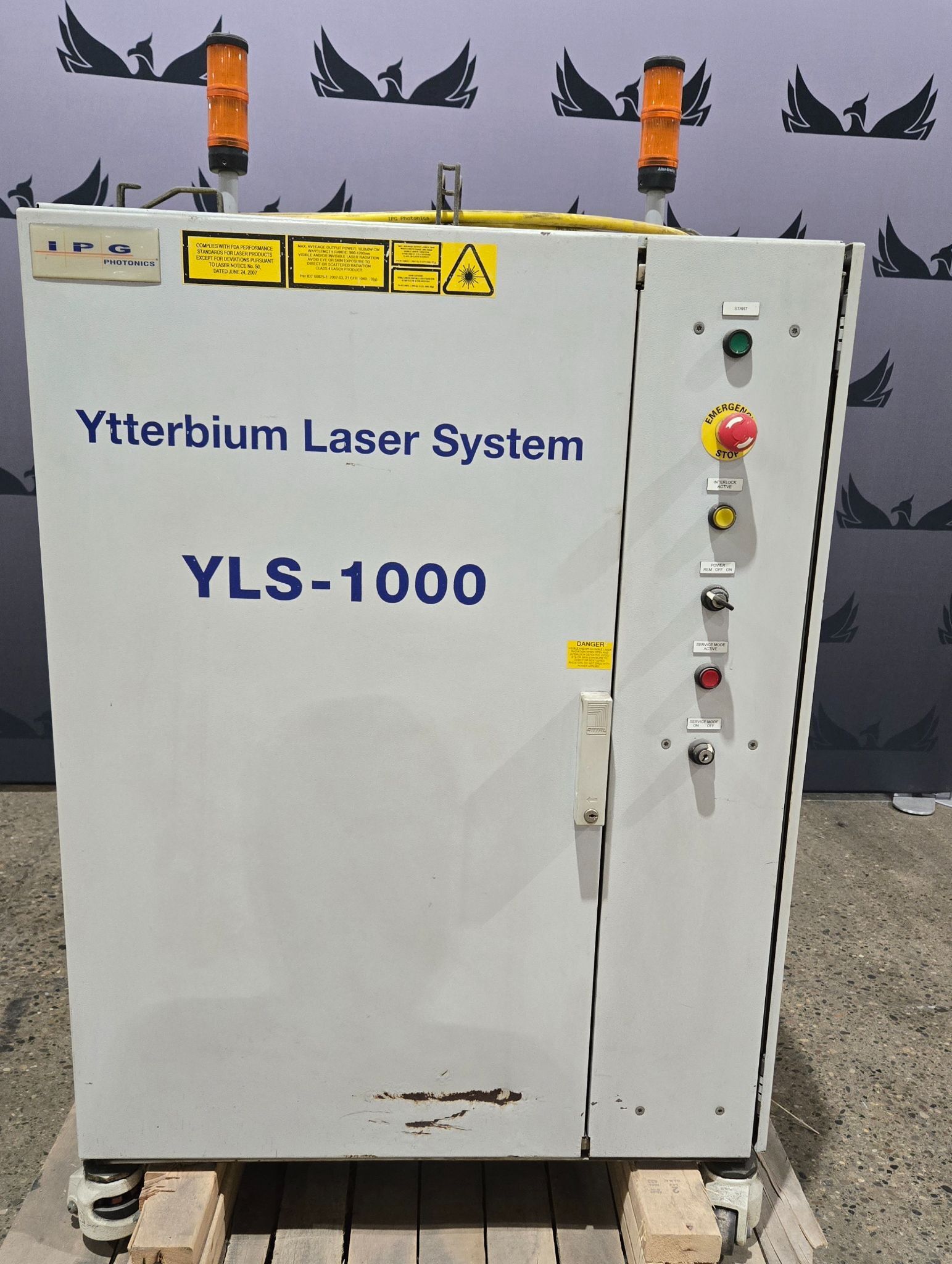 IPG PHOTONICS YLS-1000-S2T-TR Ytterbium Laser System USED 0