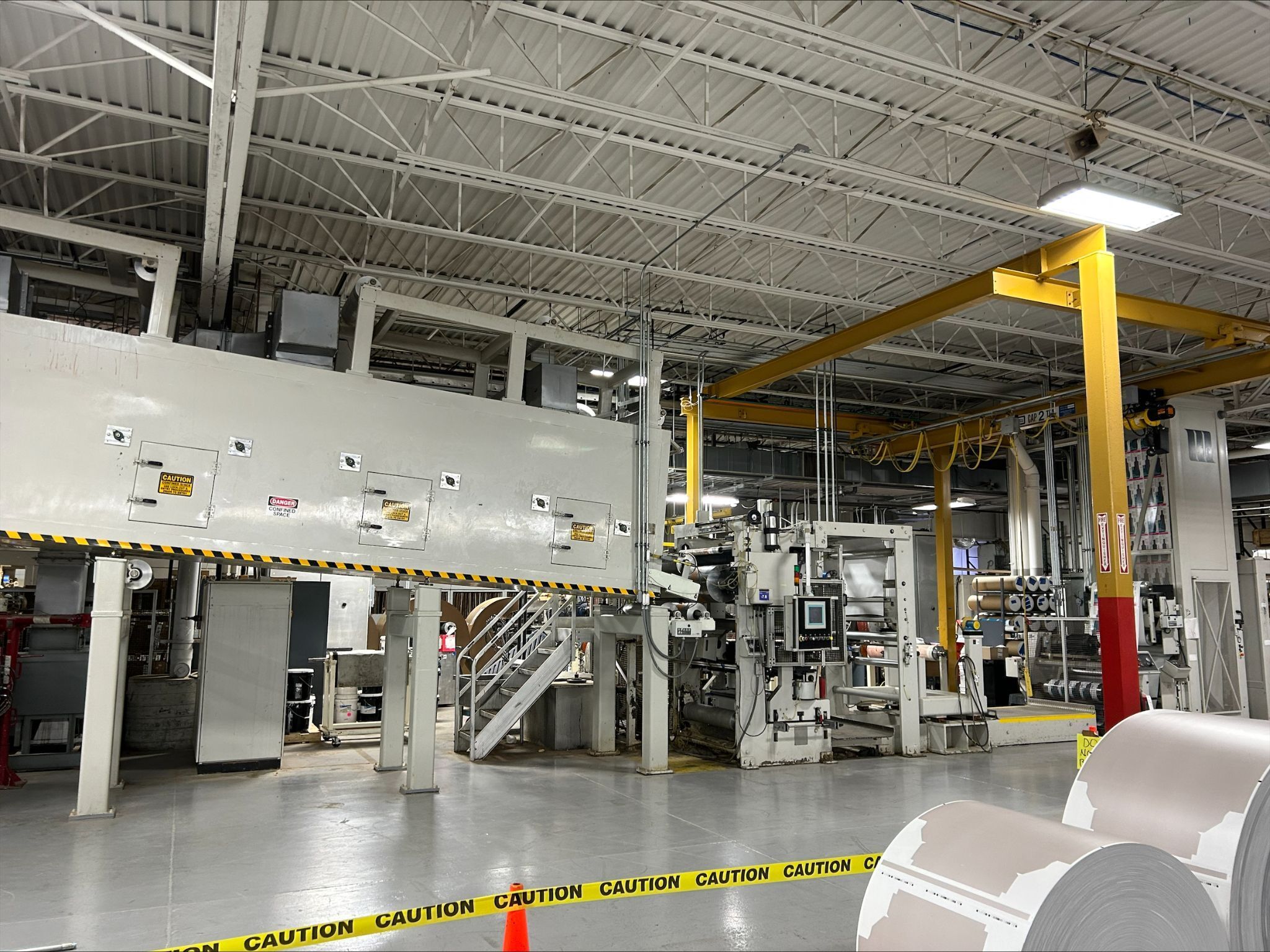 CONTRAX FREE STANDING BRIDGE CRANE WITH HOIST - 2 TON CAPACITY 1