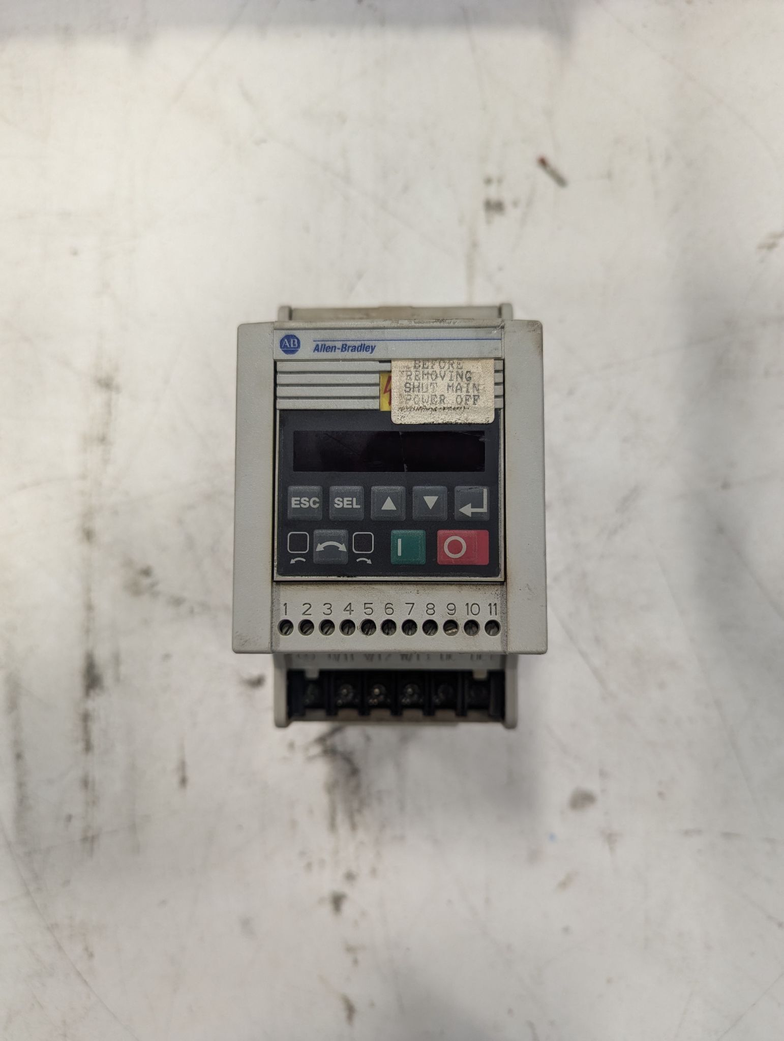 ALLEN BRADLEY 160-BA03NPS1 DRIVE USED 0
