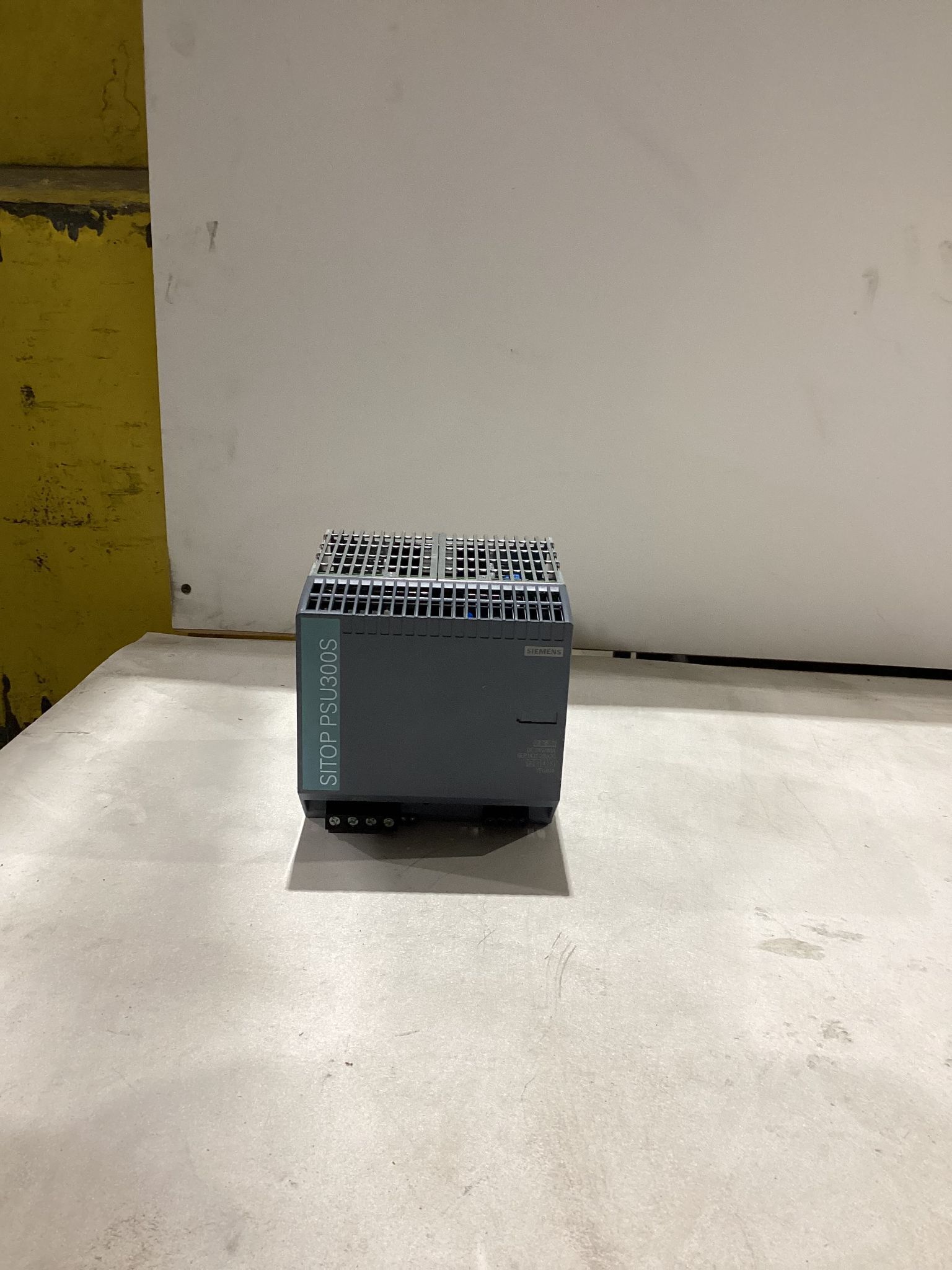 SIEMENS 6EP1437-2BA20 PLC SUPPLY NEW 0