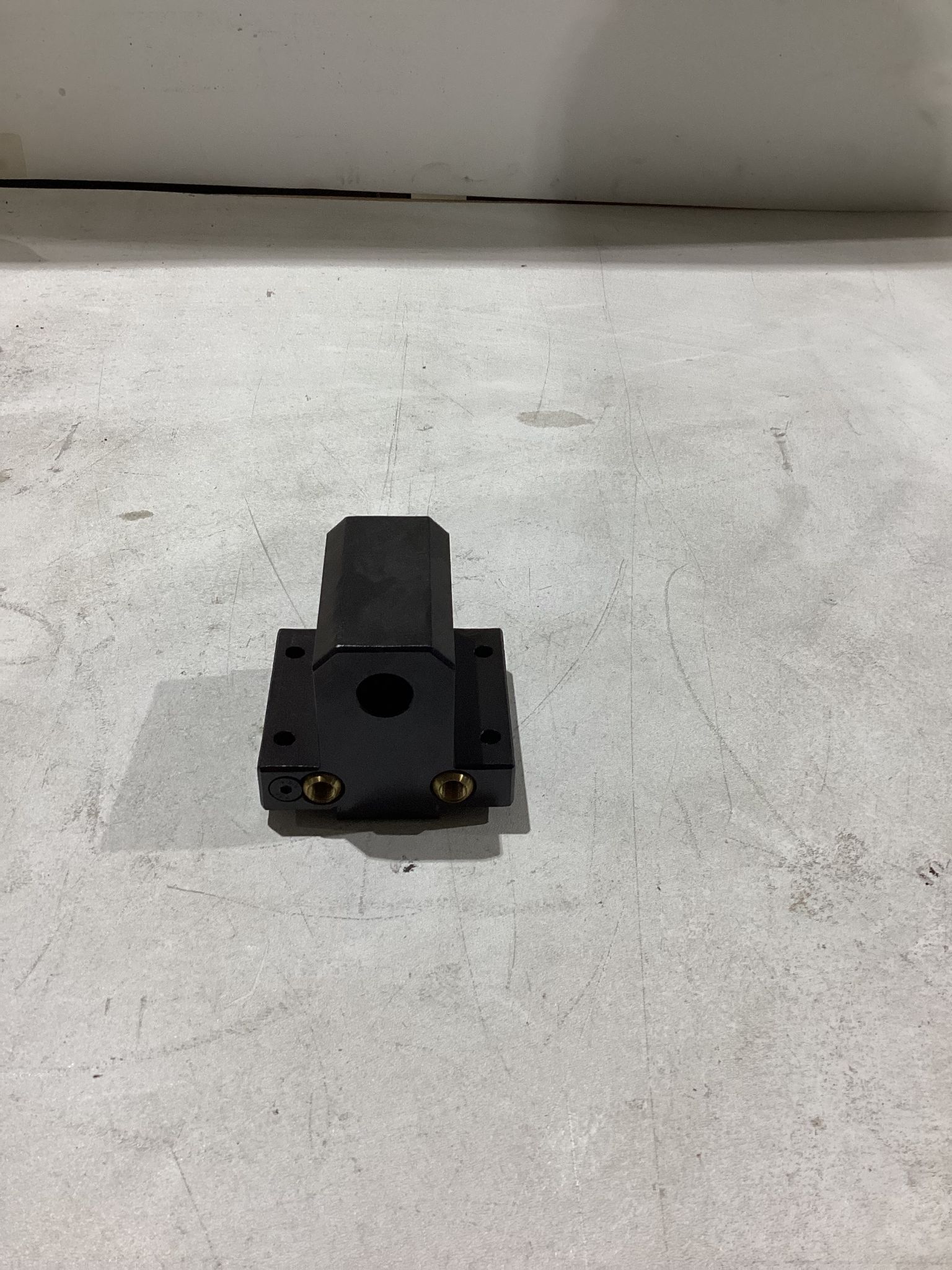 HARDINGE SG001194426 3/4" ROUND TOOL HOLDER LATHE USED 1