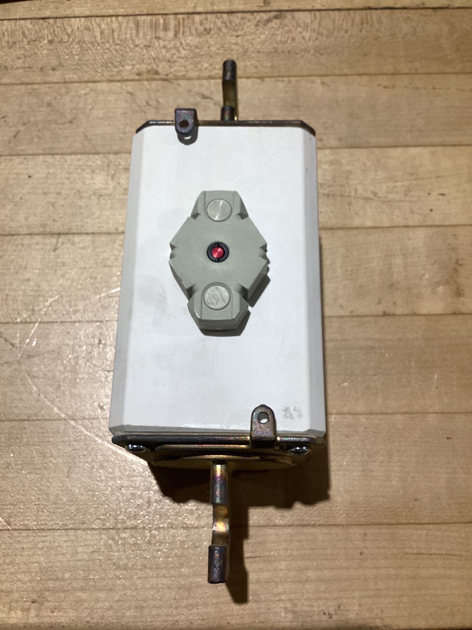 FERRAZ SHAWMUT M089389 FUSES USED 0